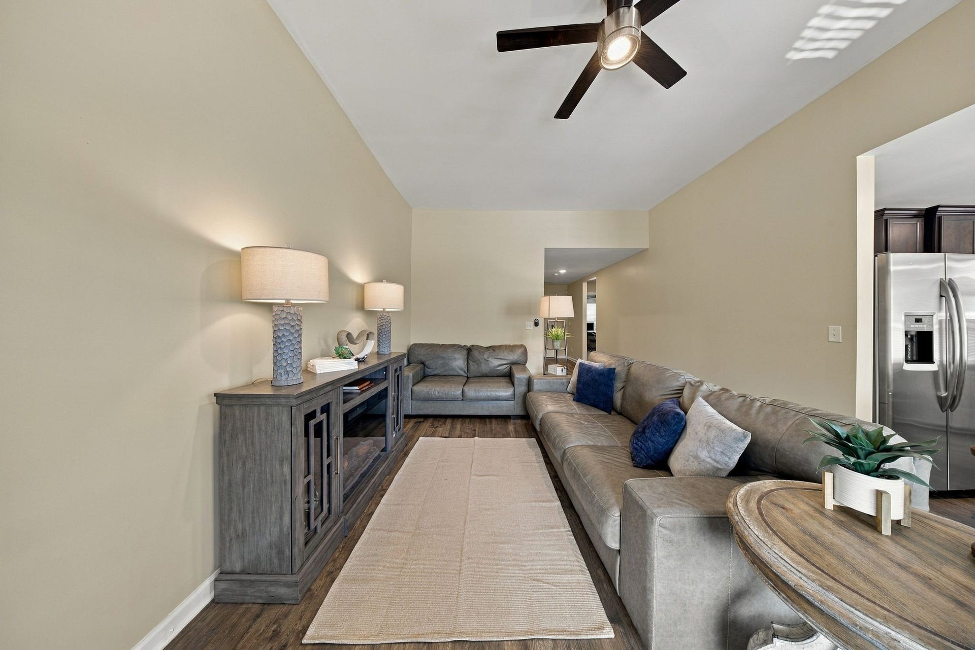 2946 Beeswax St, Columbia, TN 38401 2946 Beeswax St, Columbia, TN 38401