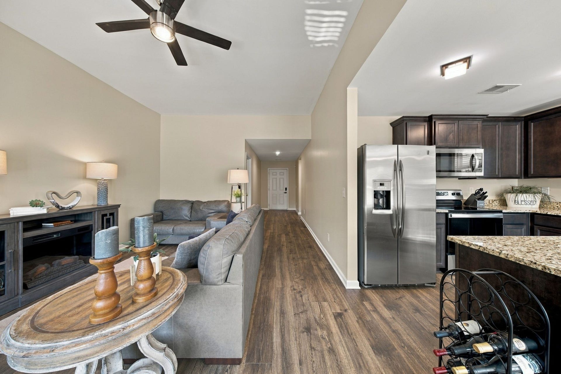 2946 Beeswax St, Columbia, TN 38401 2946 Beeswax St, Columbia, TN 38401