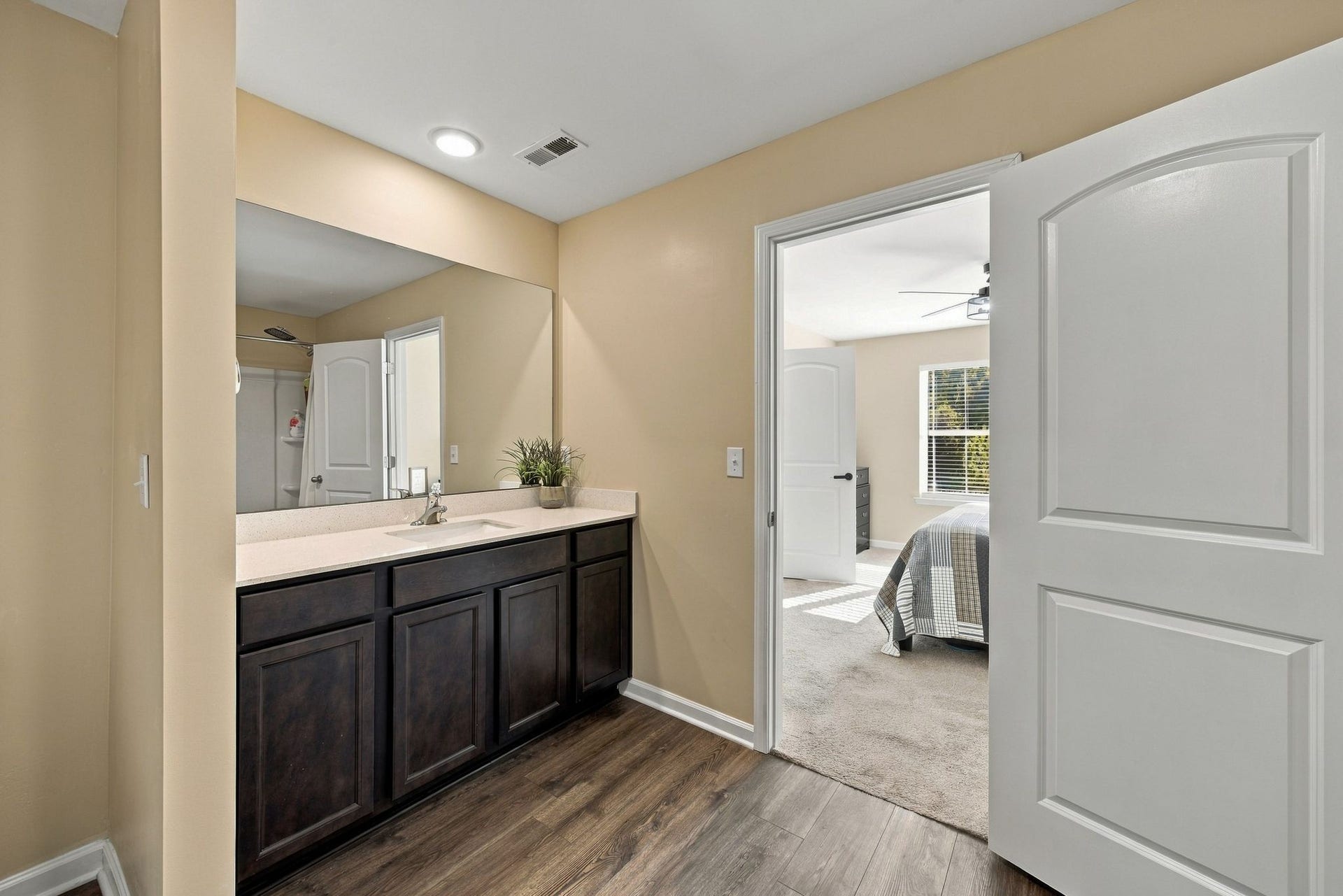 2946 Beeswax St, Columbia, TN 38401 2946 Beeswax St, Columbia, TN 38401