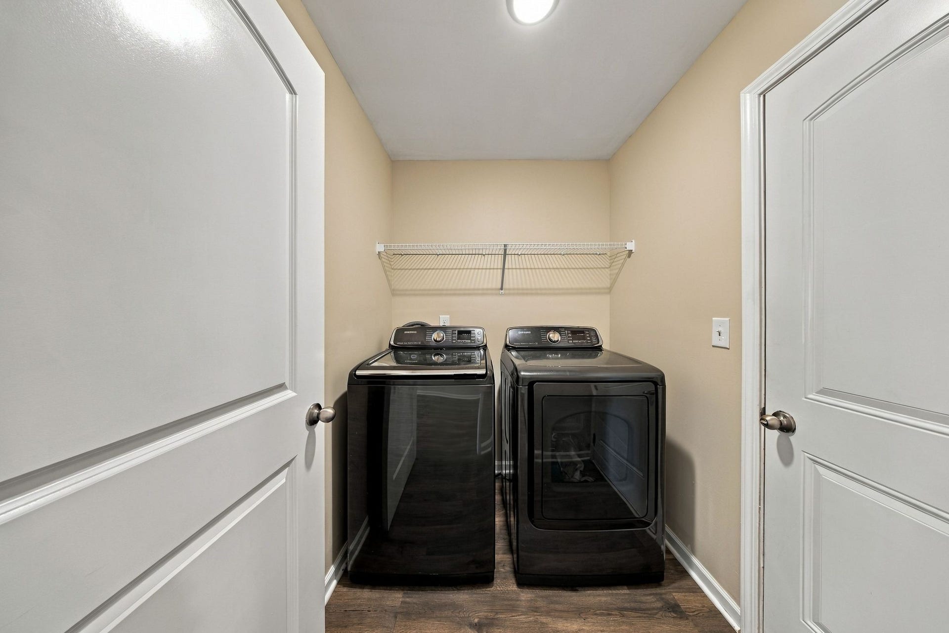 2946 Beeswax St, Columbia, TN 38401 2946 Beeswax St, Columbia, TN 38401