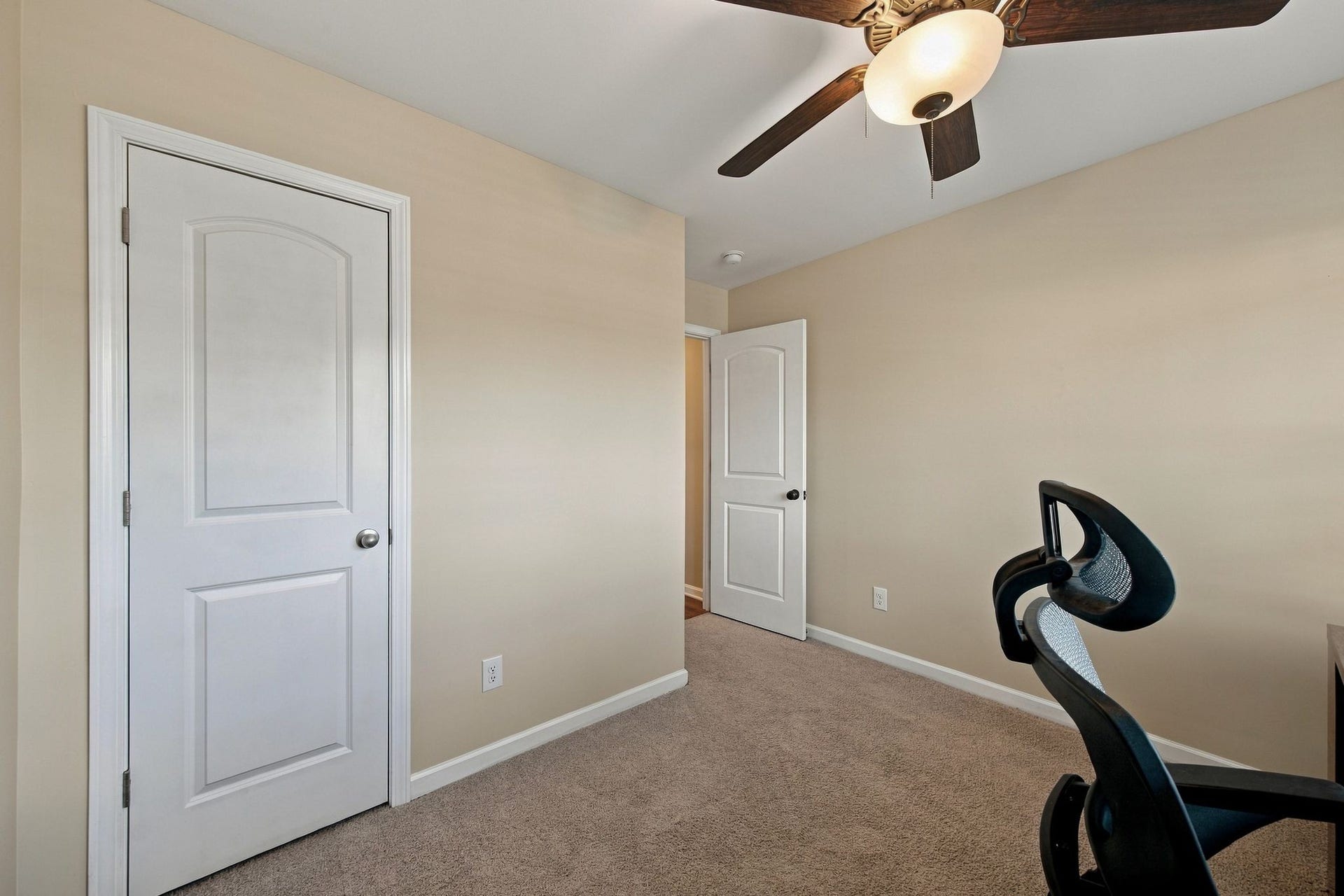 2946 Beeswax St, Columbia, TN 38401 2946 Beeswax St, Columbia, TN 38401