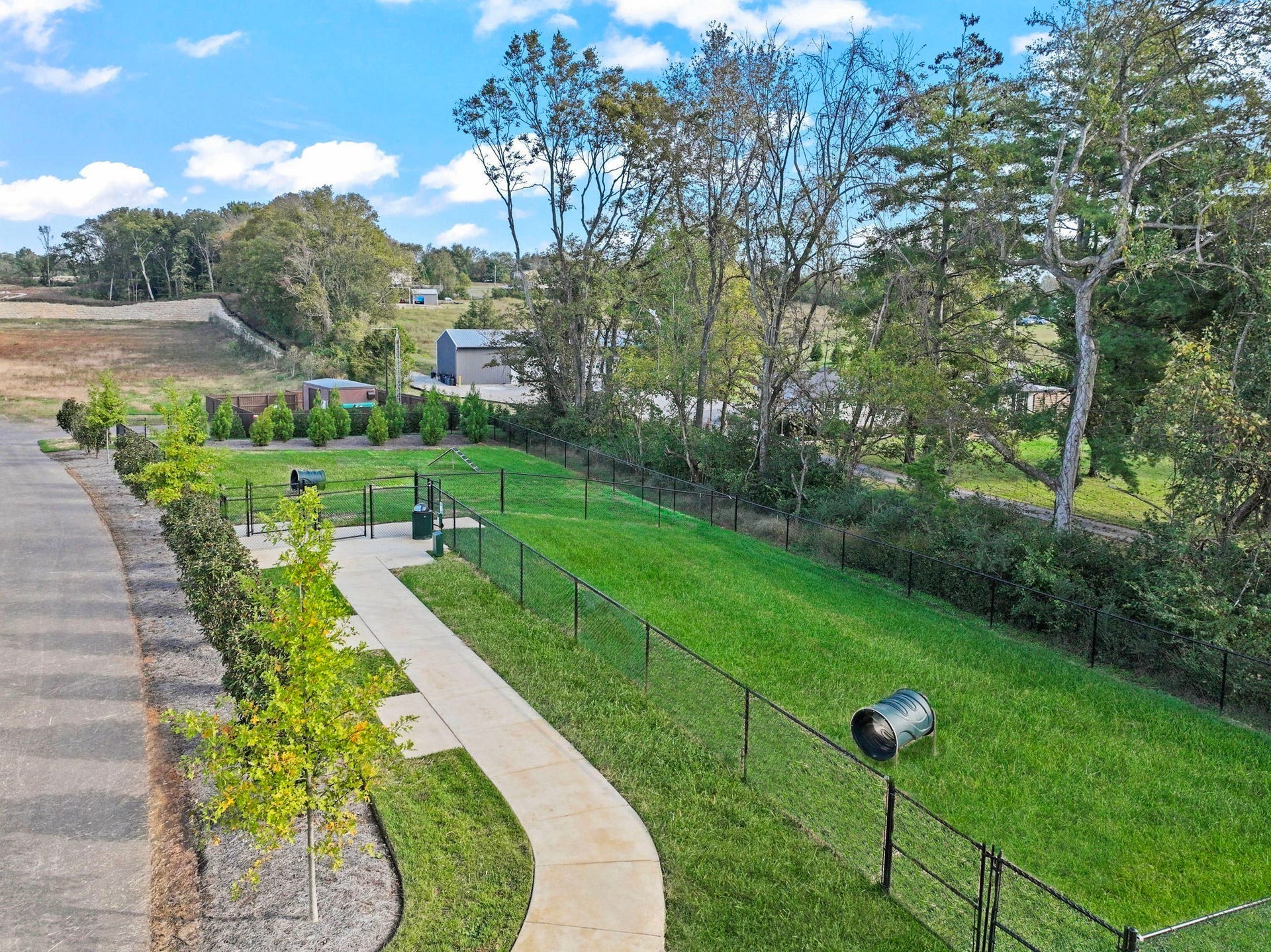 2562 Peaceful Valley Drive, Columbia, TN 38401 Dog Park