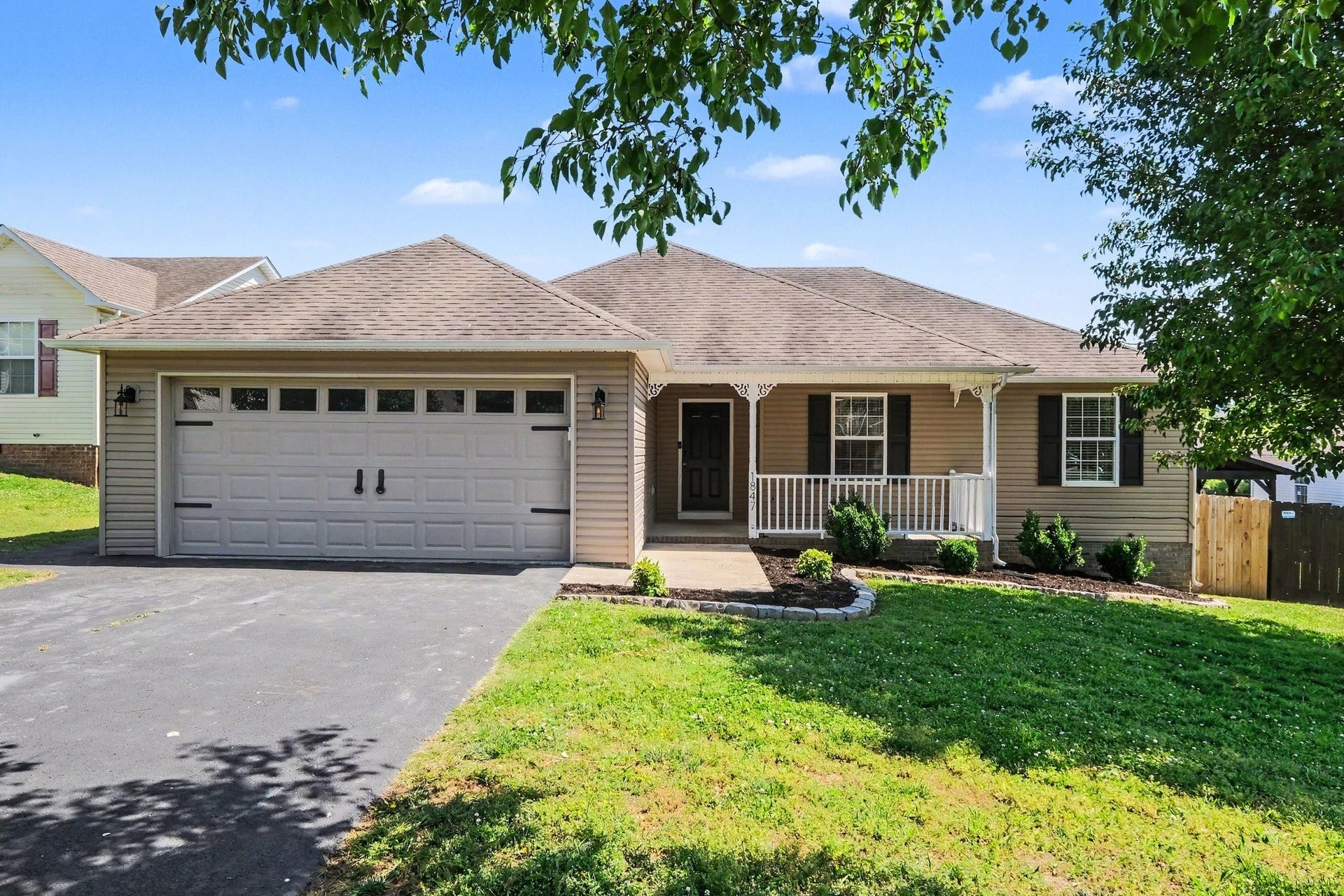 1847 Emily Ln, Columbia, TN 38401 1847 Emily Ln, Columbia, TN 38401