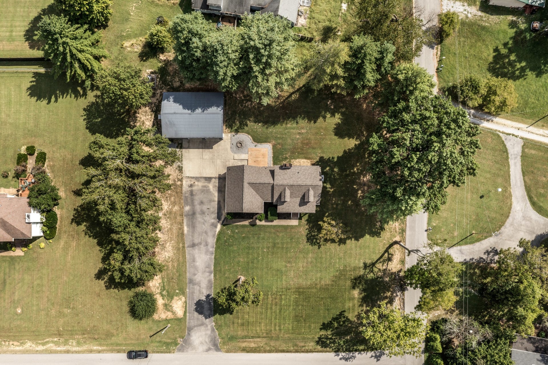 1166 S Wrights Ln, Gallatin, TN 37066