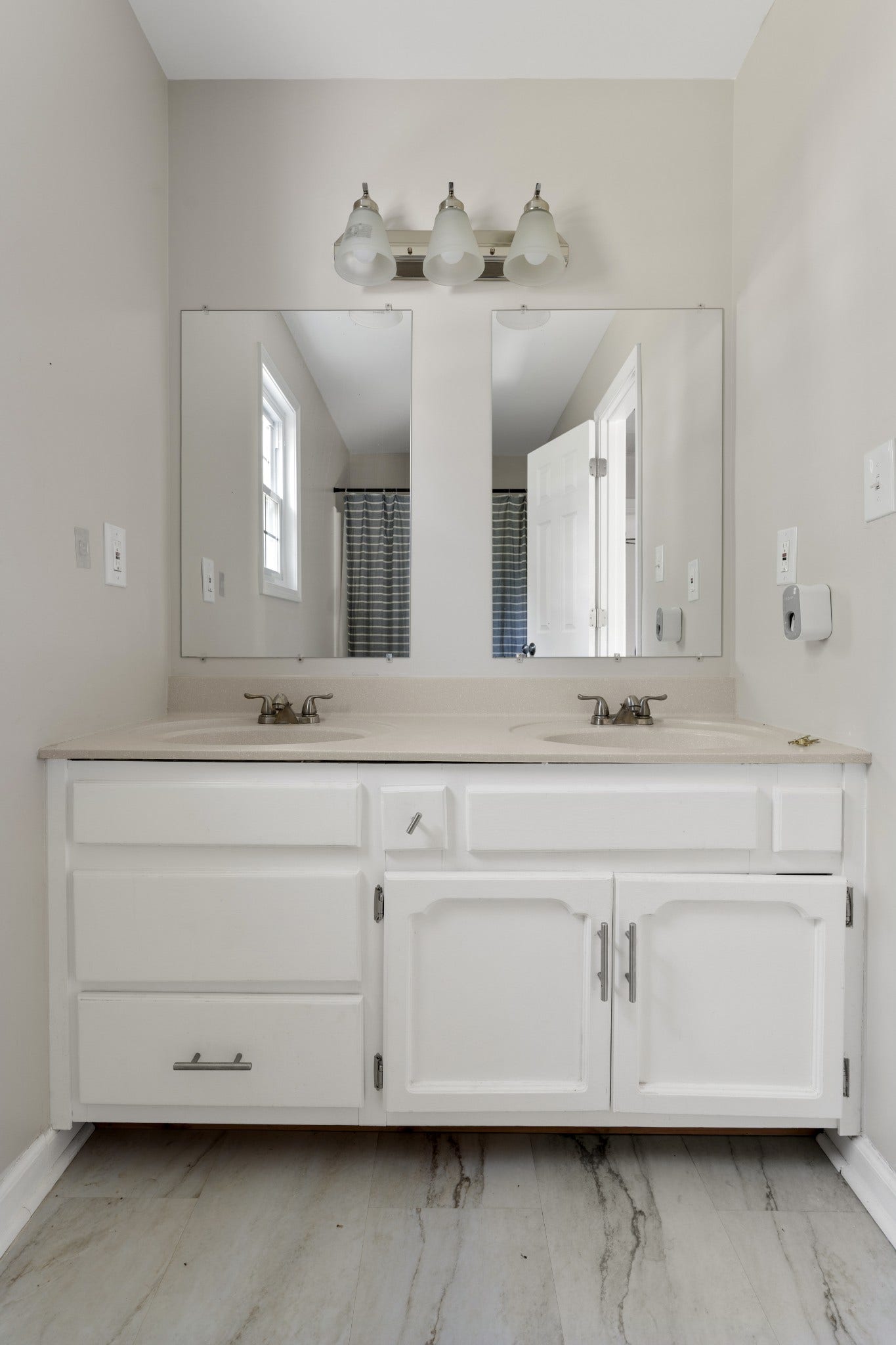 Main Bath