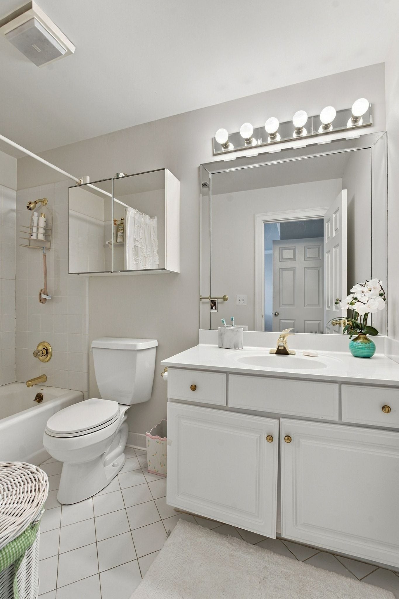 752 Adkisson Ln, Nashville, TN 37205 752 Adkisson Ln, Nashville, TN 37205
