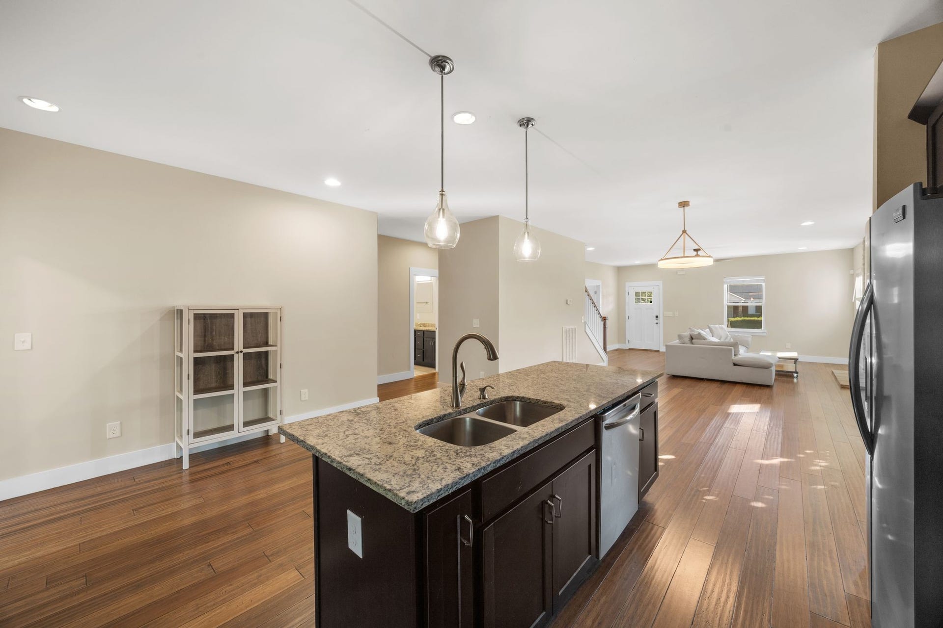 1715 21st Ave N, Nashville, TN 37208 1715 21st Ave N, Nashville, TN 37208