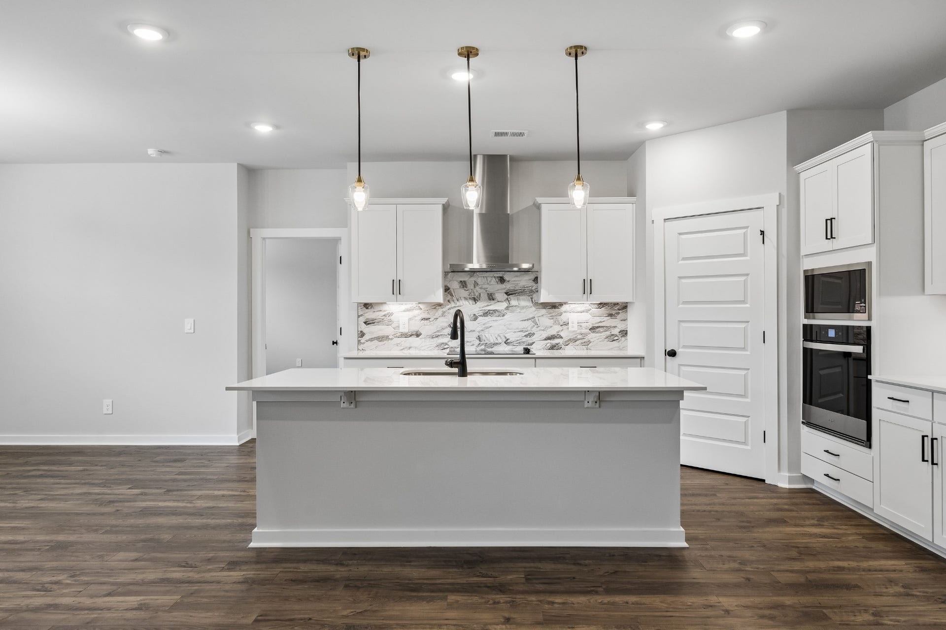 4341 Scarlet Court, Columbia, TN 38401 4341 Scarlet Court, Columbia, TN 38401