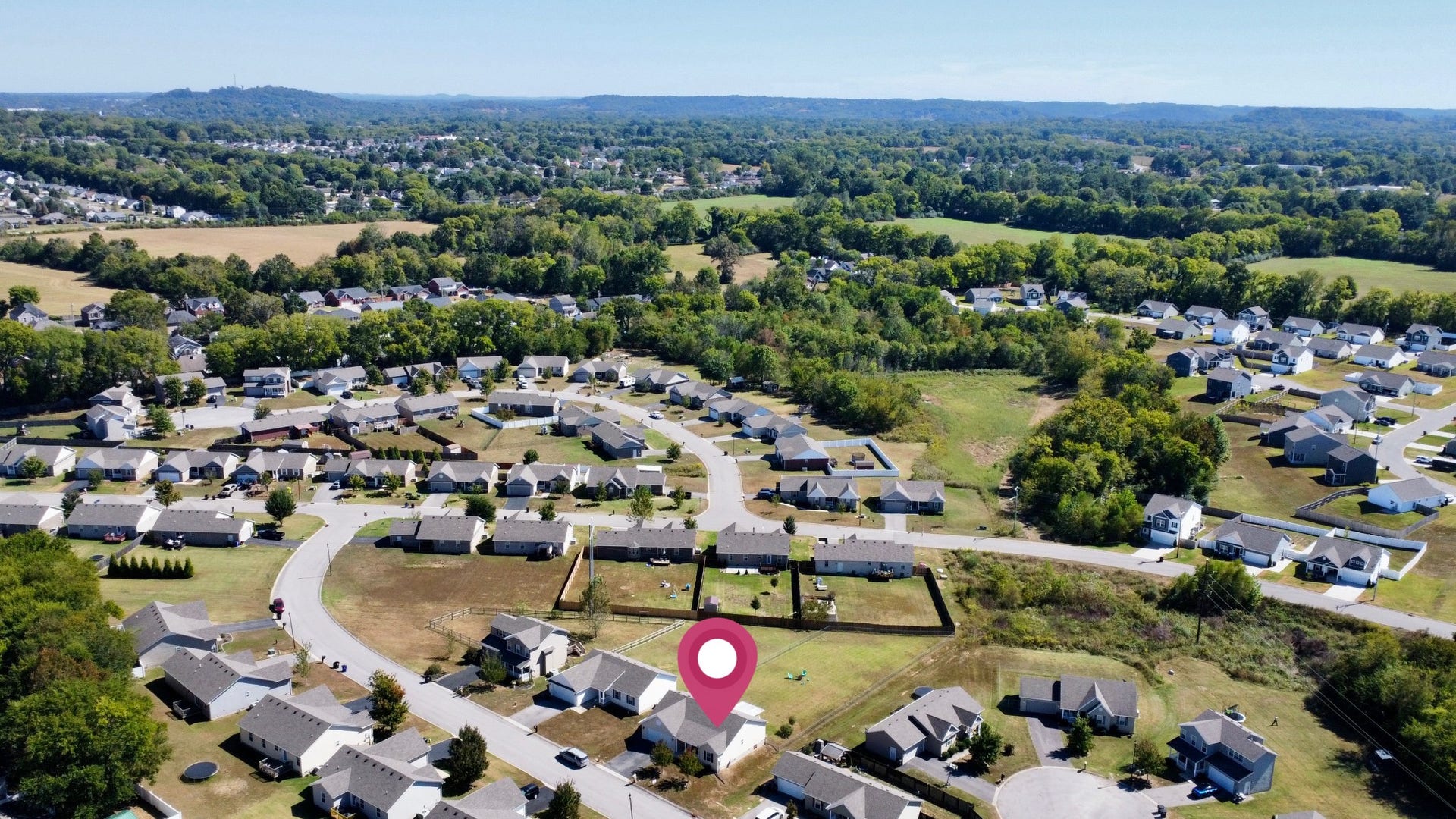 1980 Spears Ln, Columbia, TN 38401