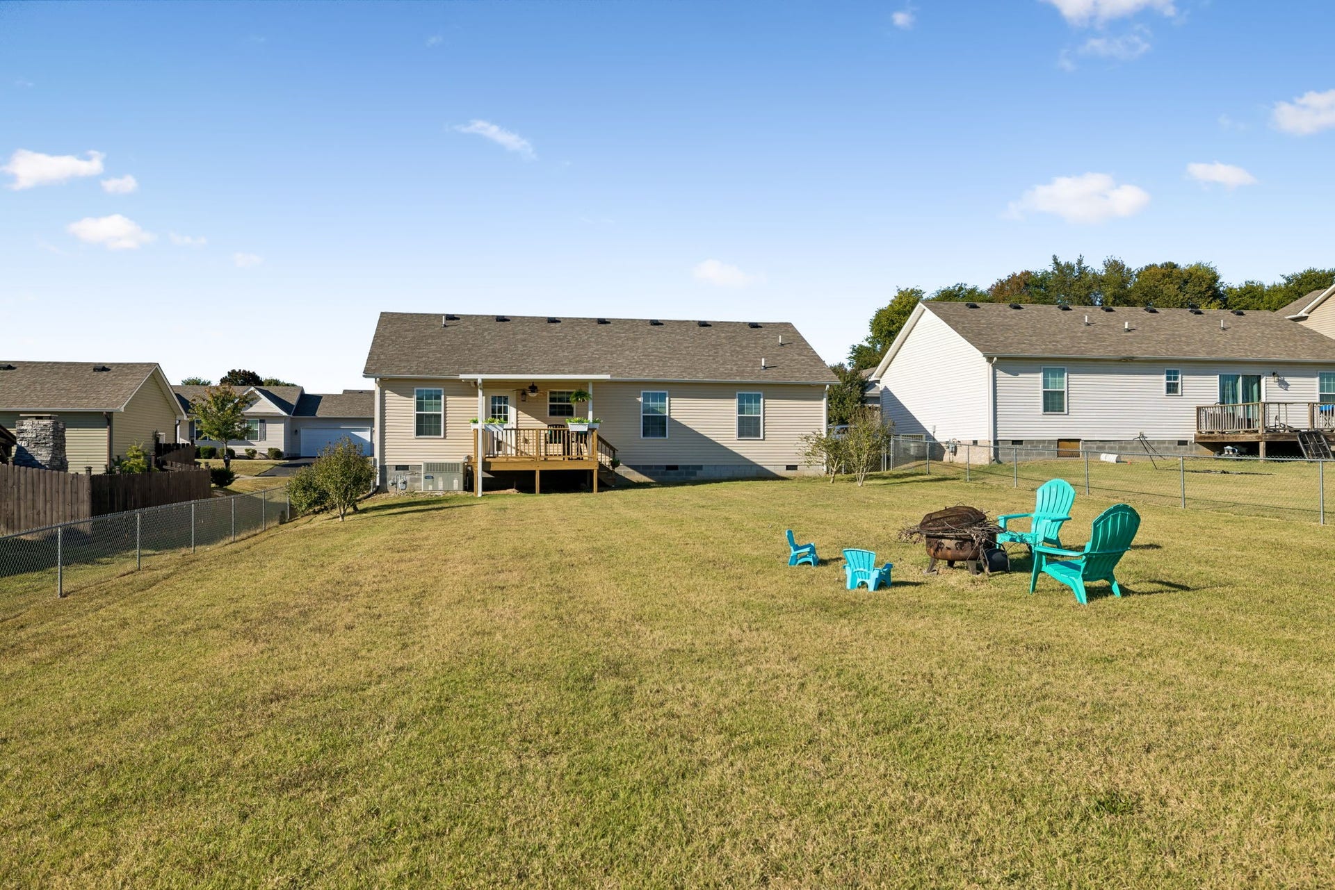 1980 Spears Ln, Columbia, TN 38401
