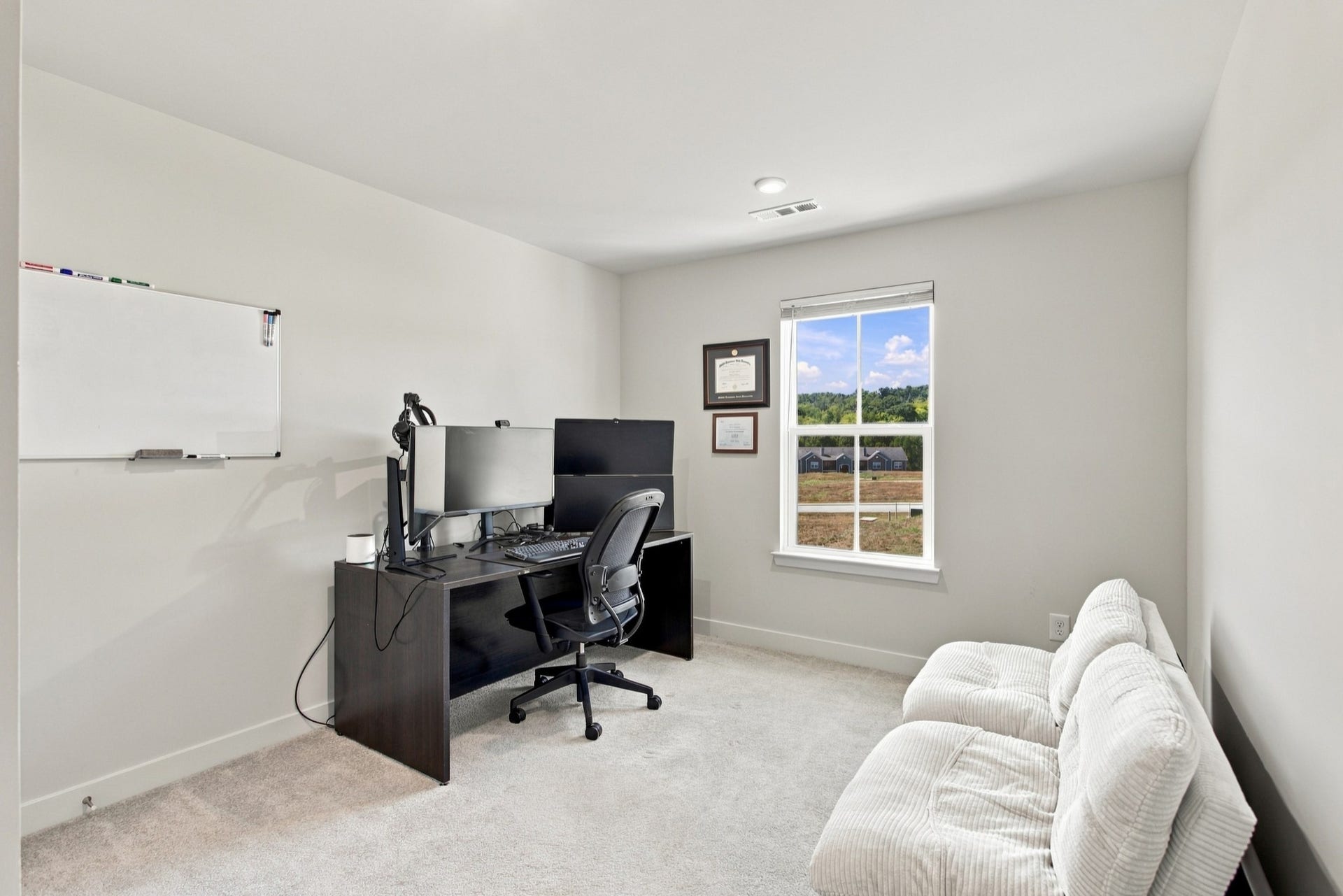 1829 Goldsberry St, Columbia, TN 38401 Bed 3