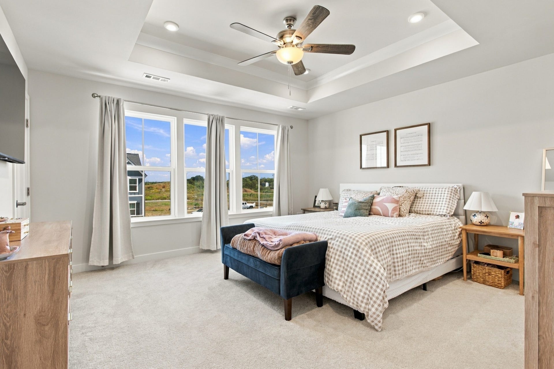 1829 Goldsberry St, Columbia, TN 38401 Primary Bedroom