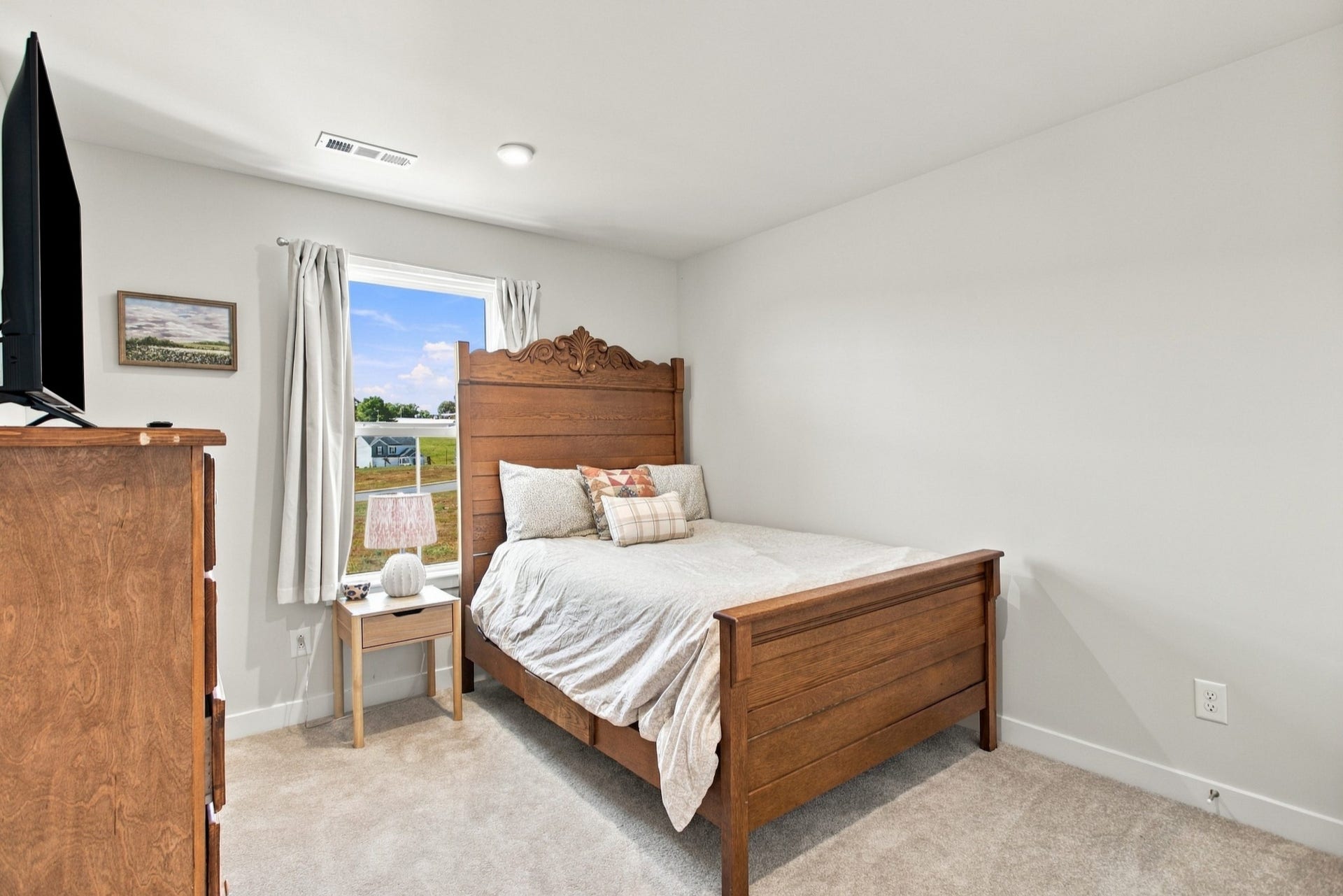1829 Goldsberry St, Columbia, TN 38401 Bed 2