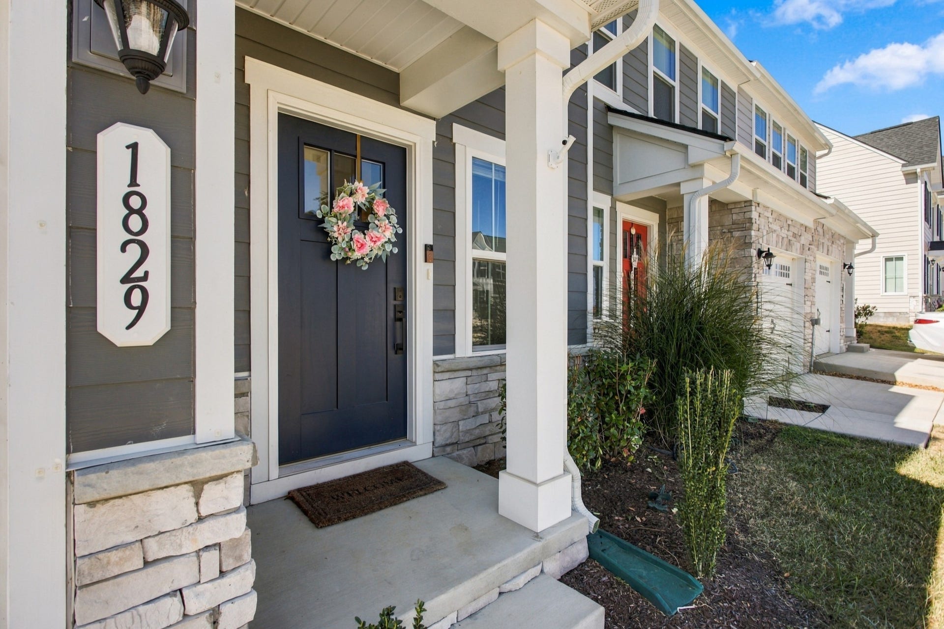 1829 Goldsberry St, Columbia, TN 38401 Front Porch
