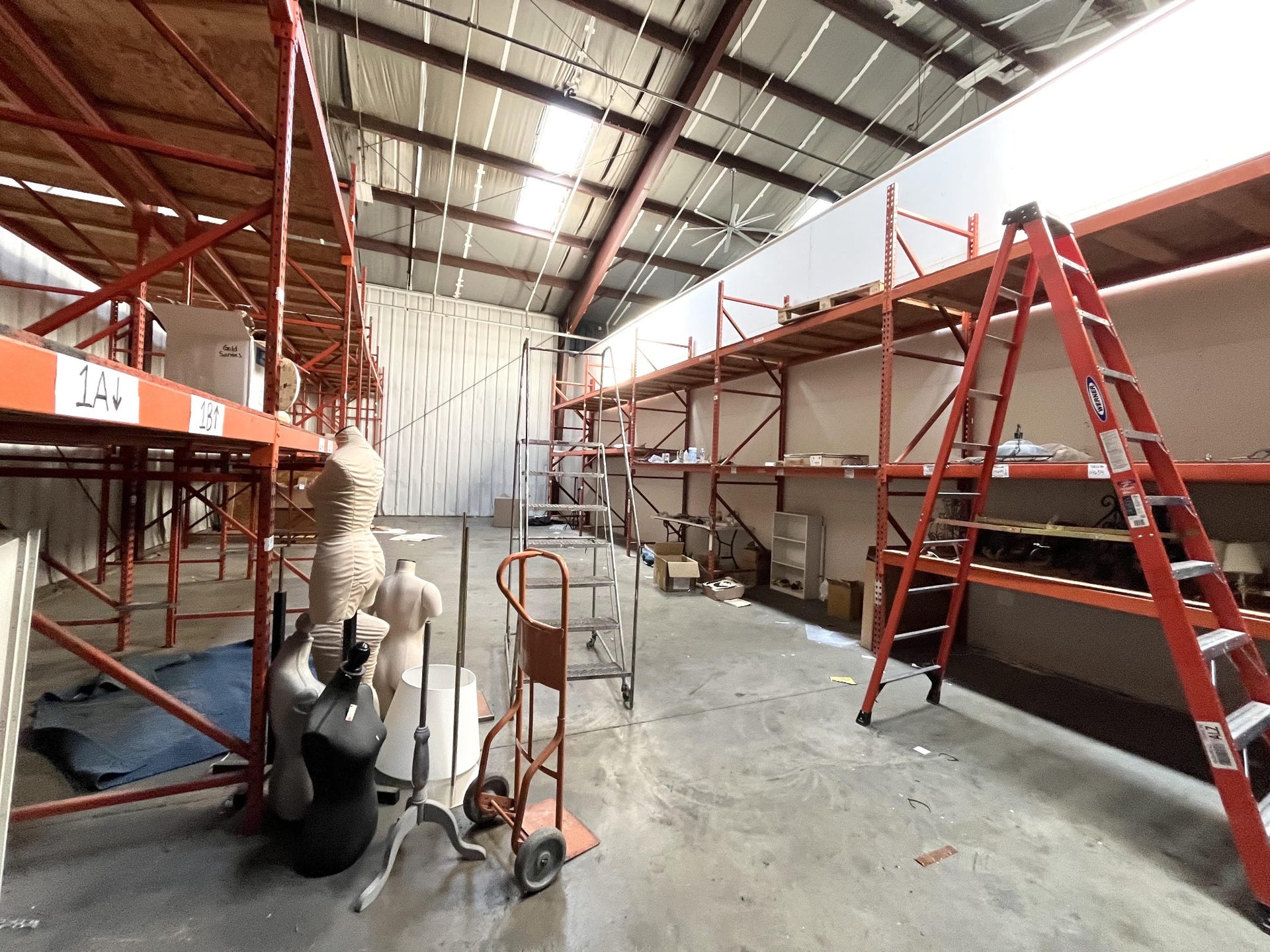 101 N James M Campbell Blvd, Columbia, TN 38401 Private Inventory/Storage Area