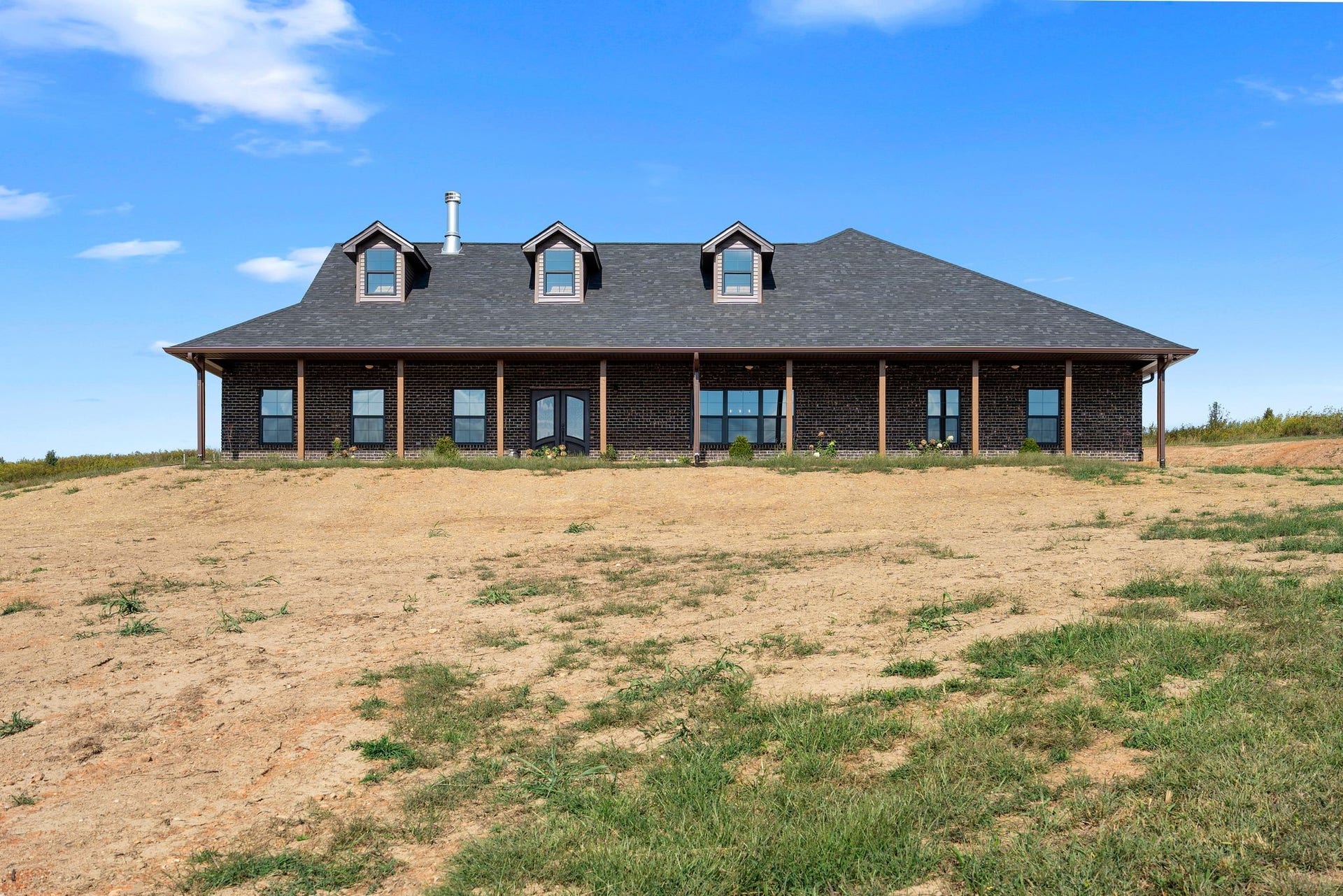 986 E Pin Hook Rd, Sparta, TN 38583 986 E Pin Hook Rd, Sparta, TN 38583