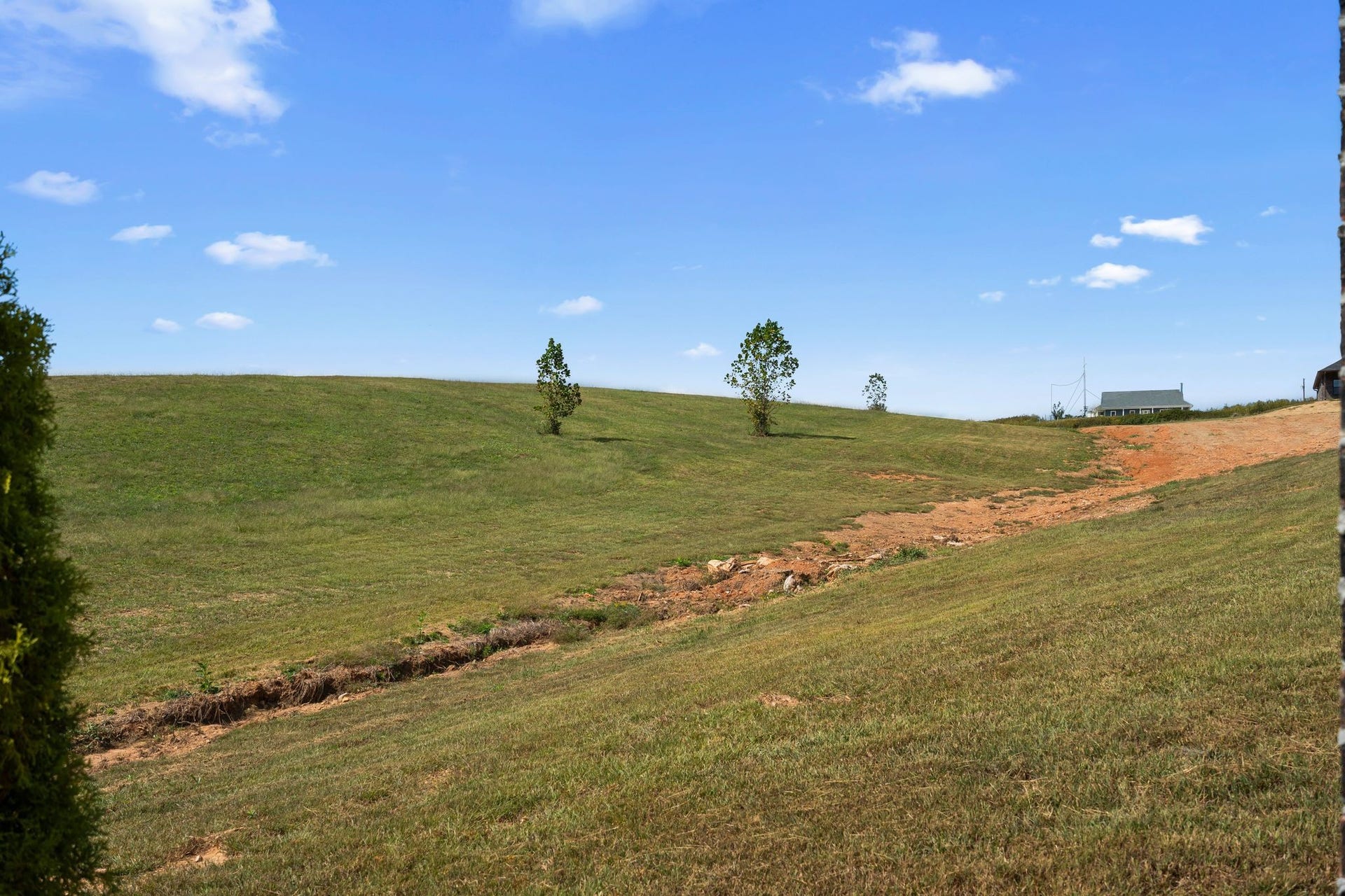 986 E Pin Hook Rd, Sparta, TN 38583 986 E Pin Hook Rd, Sparta, TN 38583