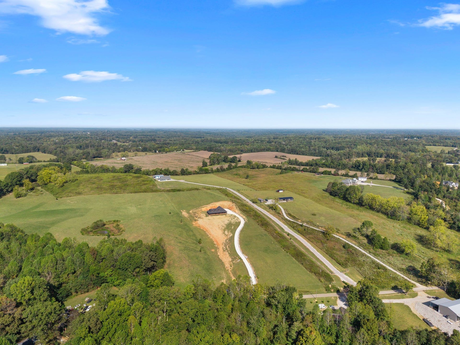 986 E Pin Hook Rd, Sparta, TN 38583 986 E Pin Hook Rd, Sparta, TN 38583