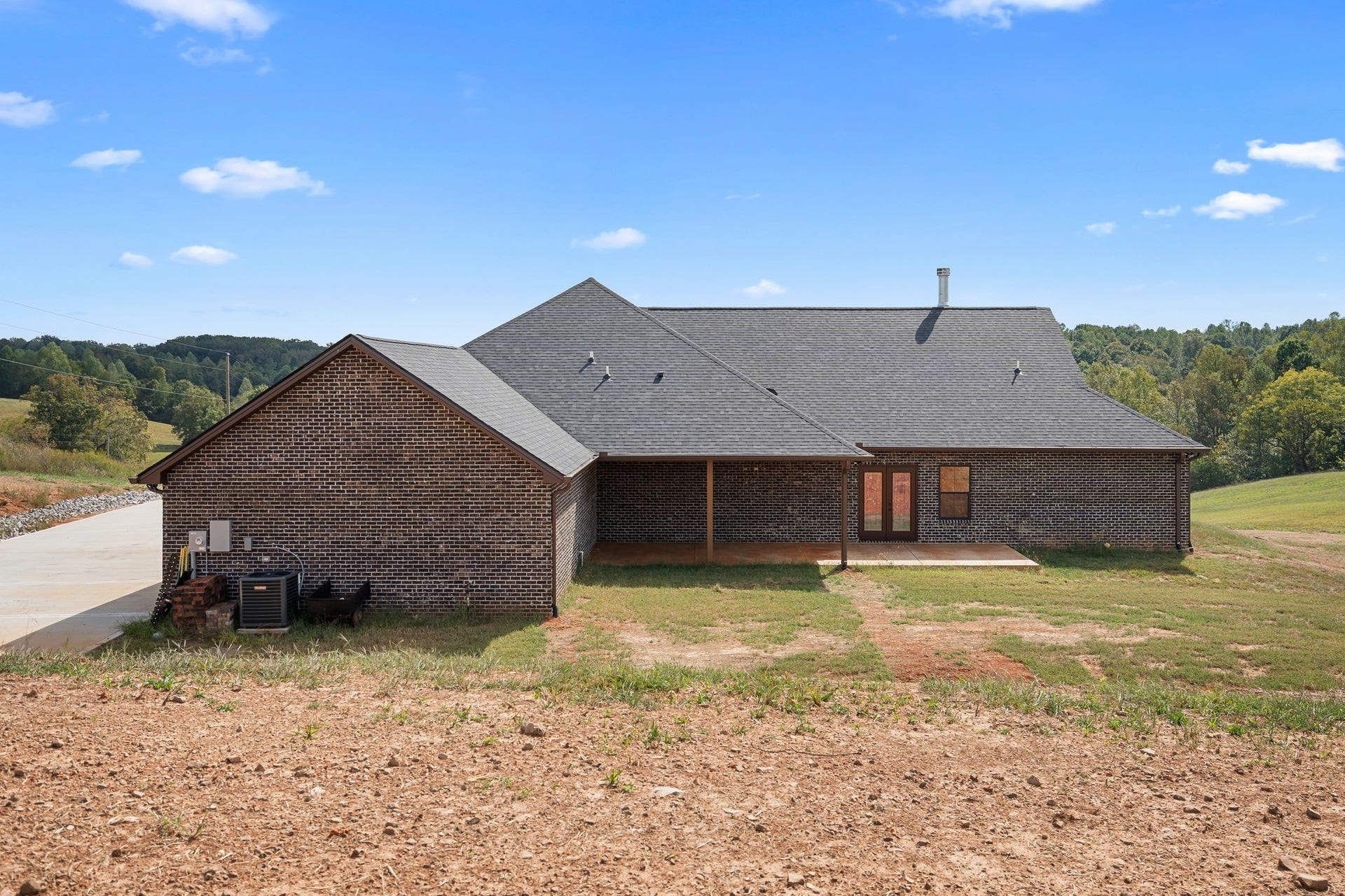 986 E Pin Hook Rd, Sparta, TN 38583 986 E Pin Hook Rd, Sparta, TN 38583
