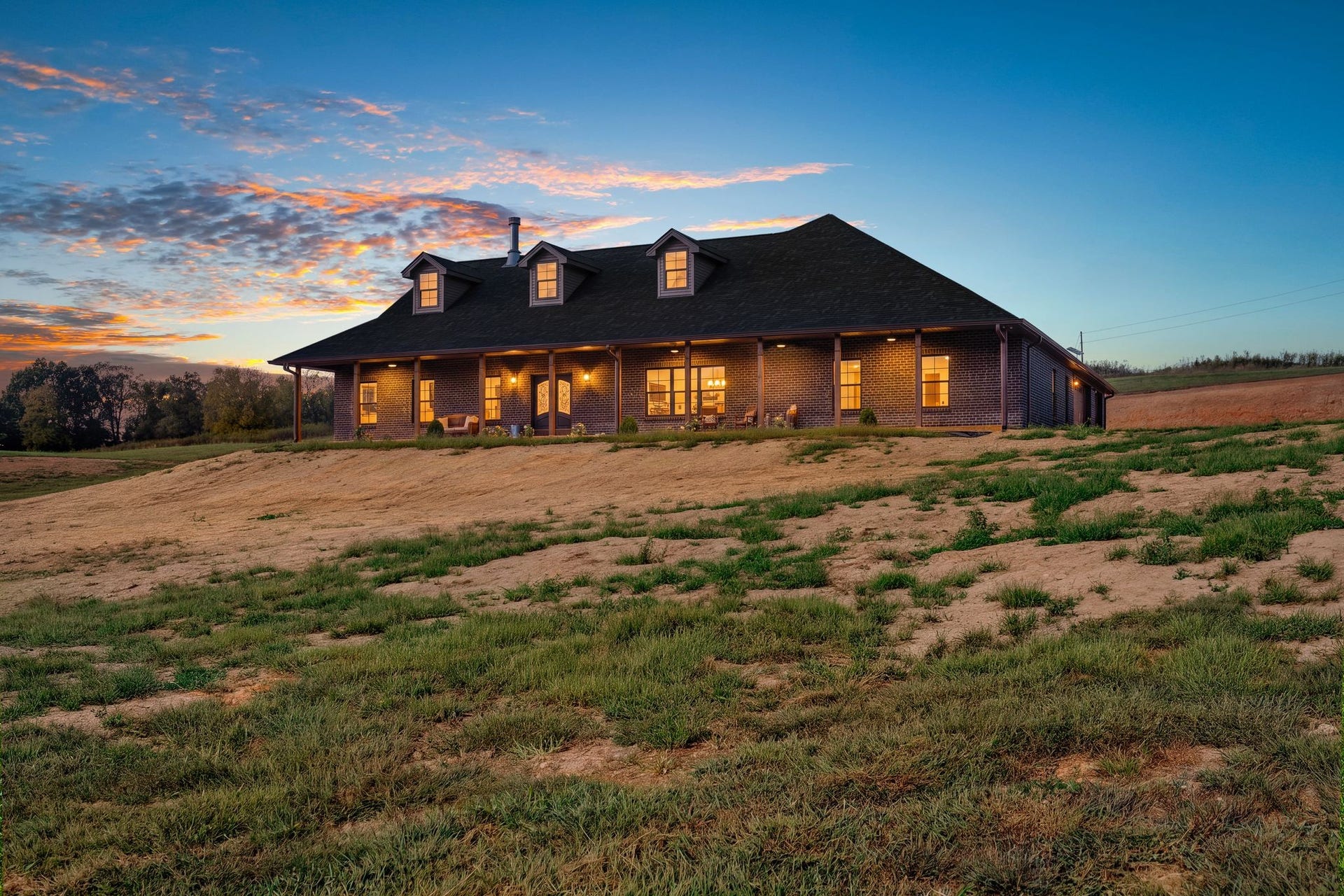 986 E Pin Hook Rd, Sparta, TN 38583 986 E Pin Hook Rd, Sparta, TN 38583