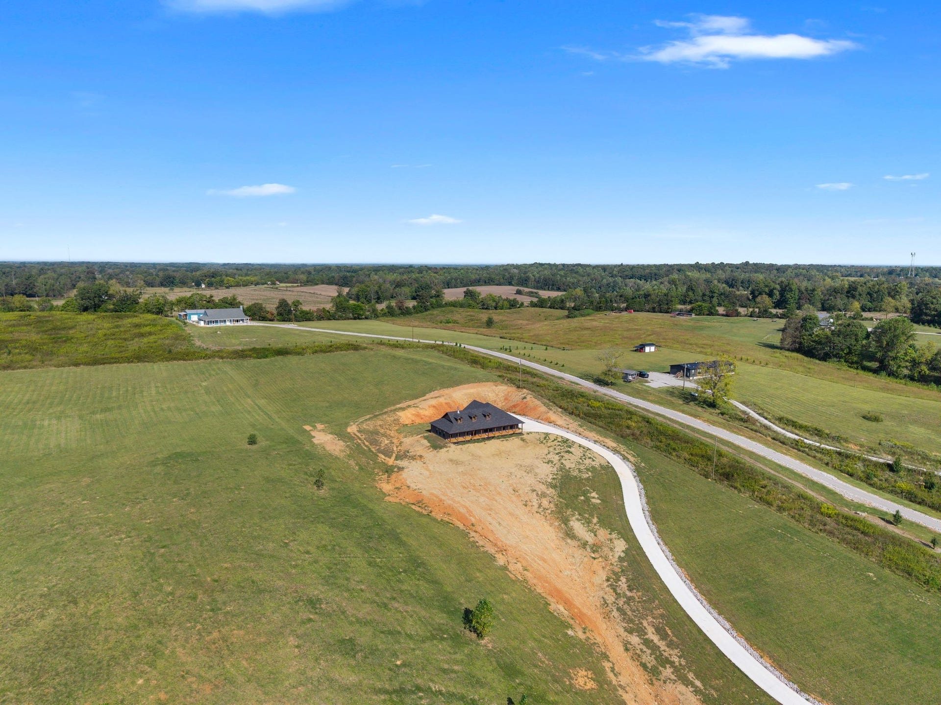 986 E Pin Hook Rd, Sparta, TN 38583 986 E Pin Hook Rd, Sparta, TN 38583