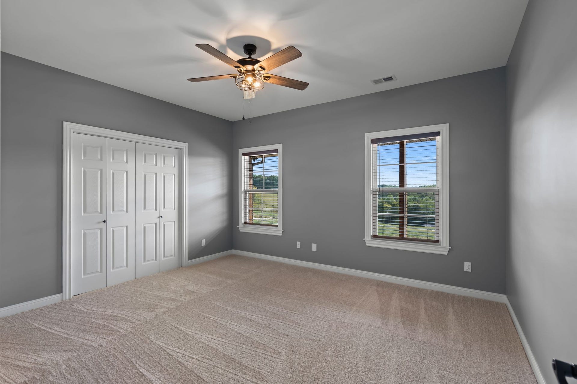 986 E Pin Hook Rd, Sparta, TN 38583 986 E Pin Hook Rd, Sparta, TN 38583
