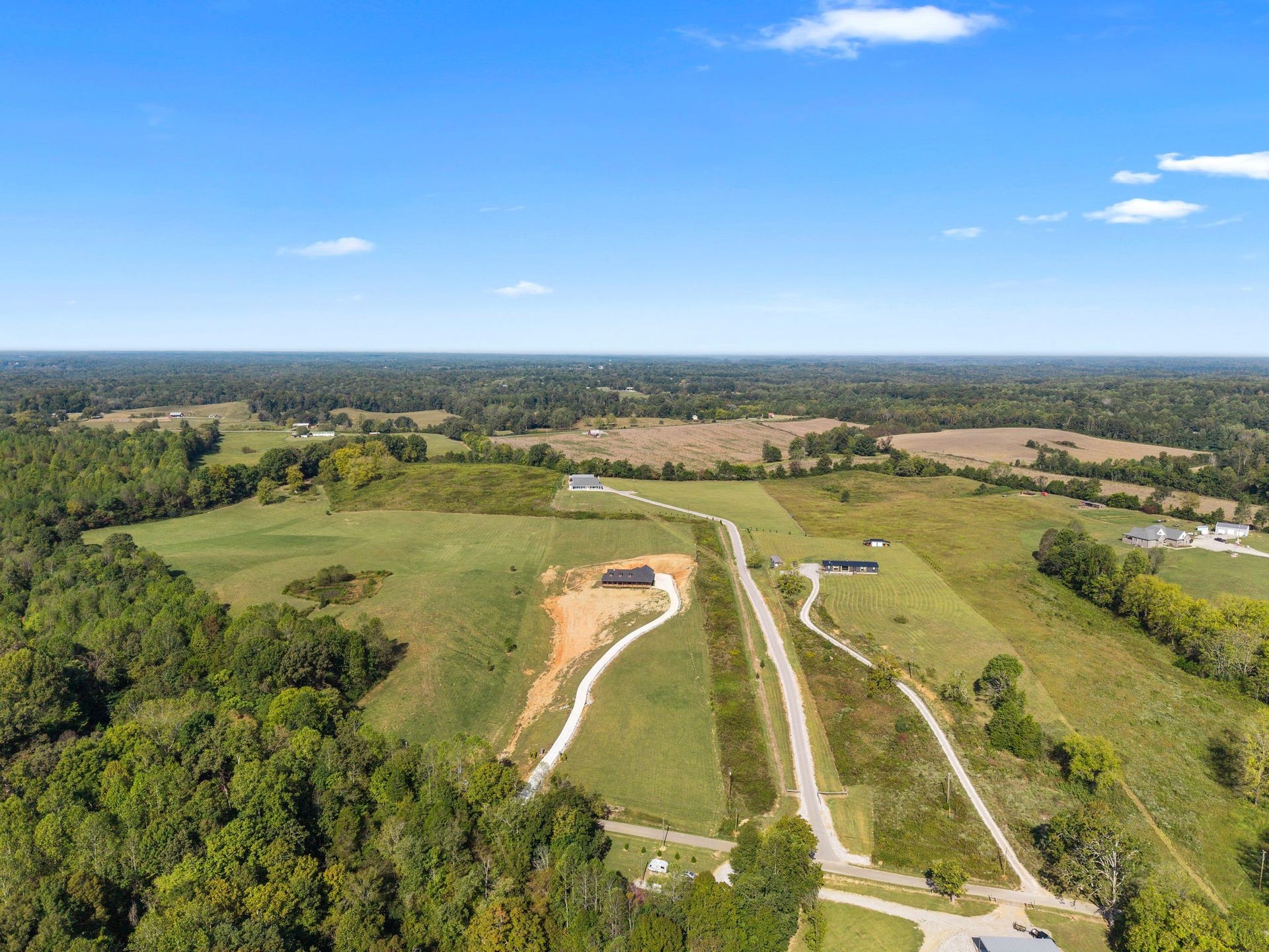 986 E Pin Hook Rd, Sparta, TN 38583 986 E Pin Hook Rd, Sparta, TN 38583