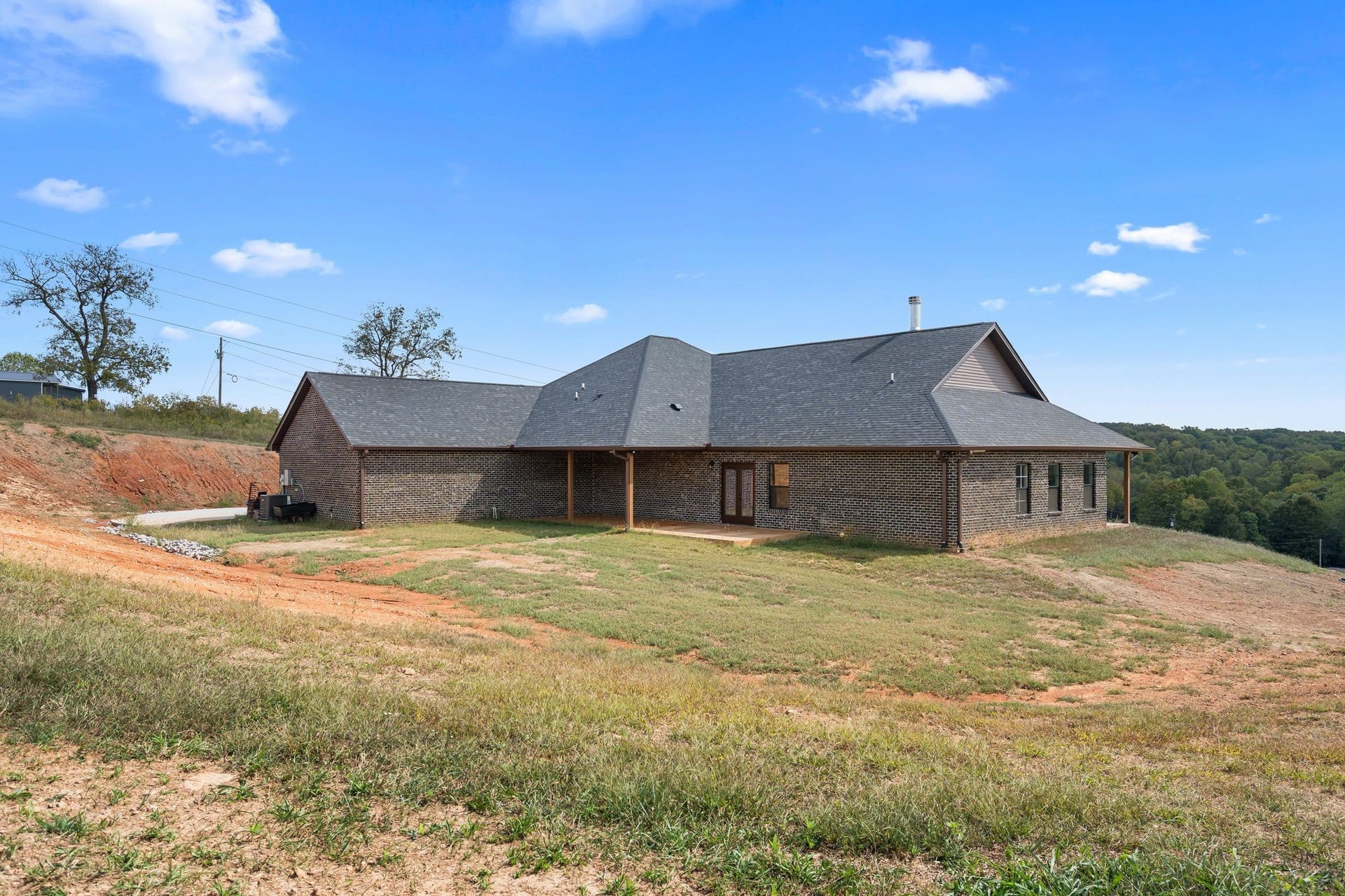 986 E Pin Hook Rd, Sparta, TN 38583 986 E Pin Hook Rd, Sparta, TN 38583