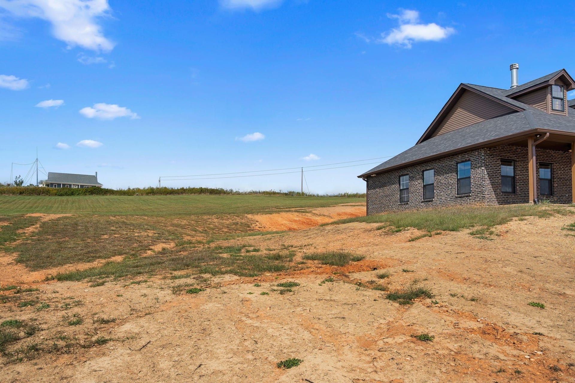 986 E Pin Hook Rd, Sparta, TN 38583 986 E Pin Hook Rd, Sparta, TN 38583