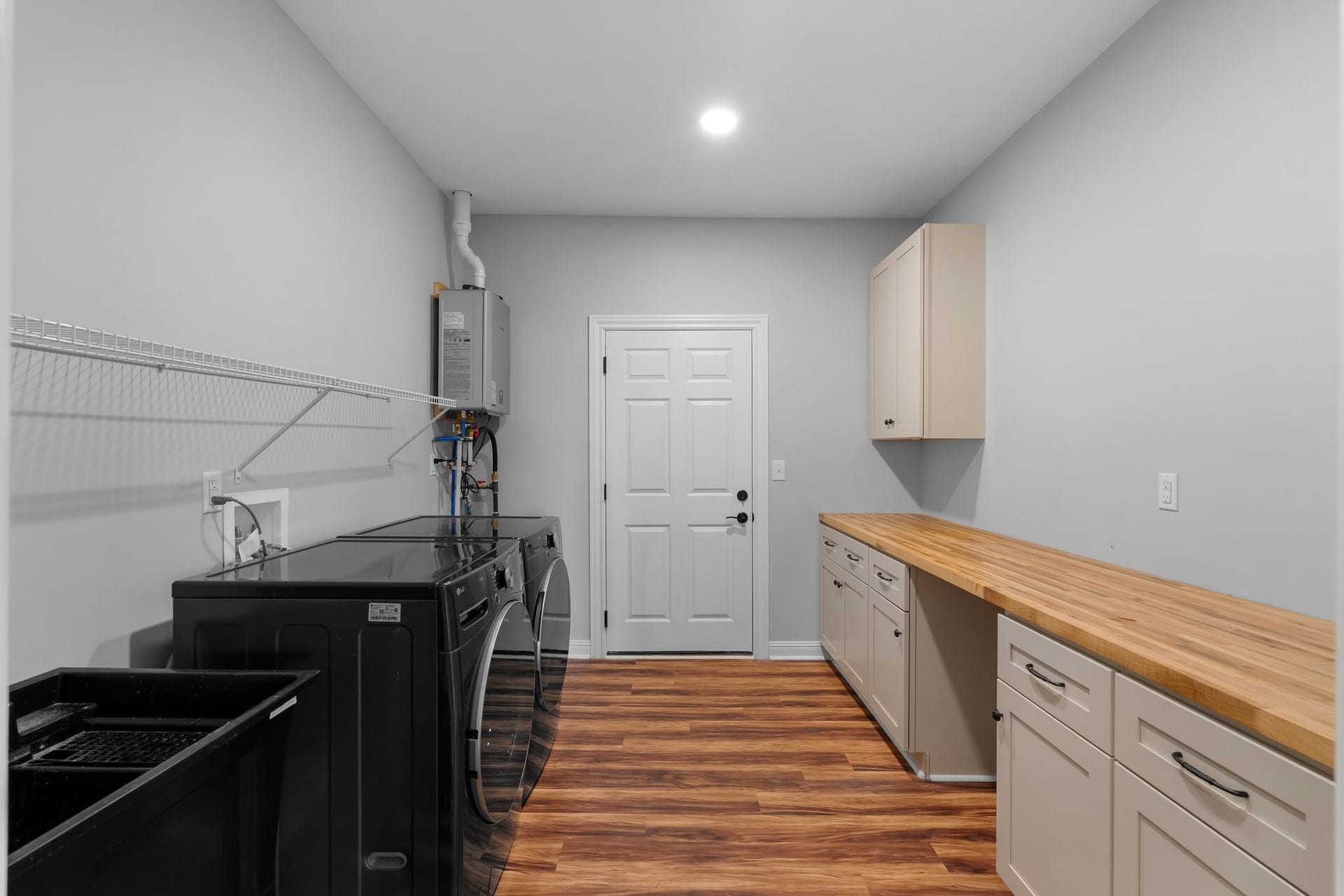 986 E Pin Hook Rd, Sparta, TN 38583 986 E Pin Hook Rd, Sparta, TN 38583