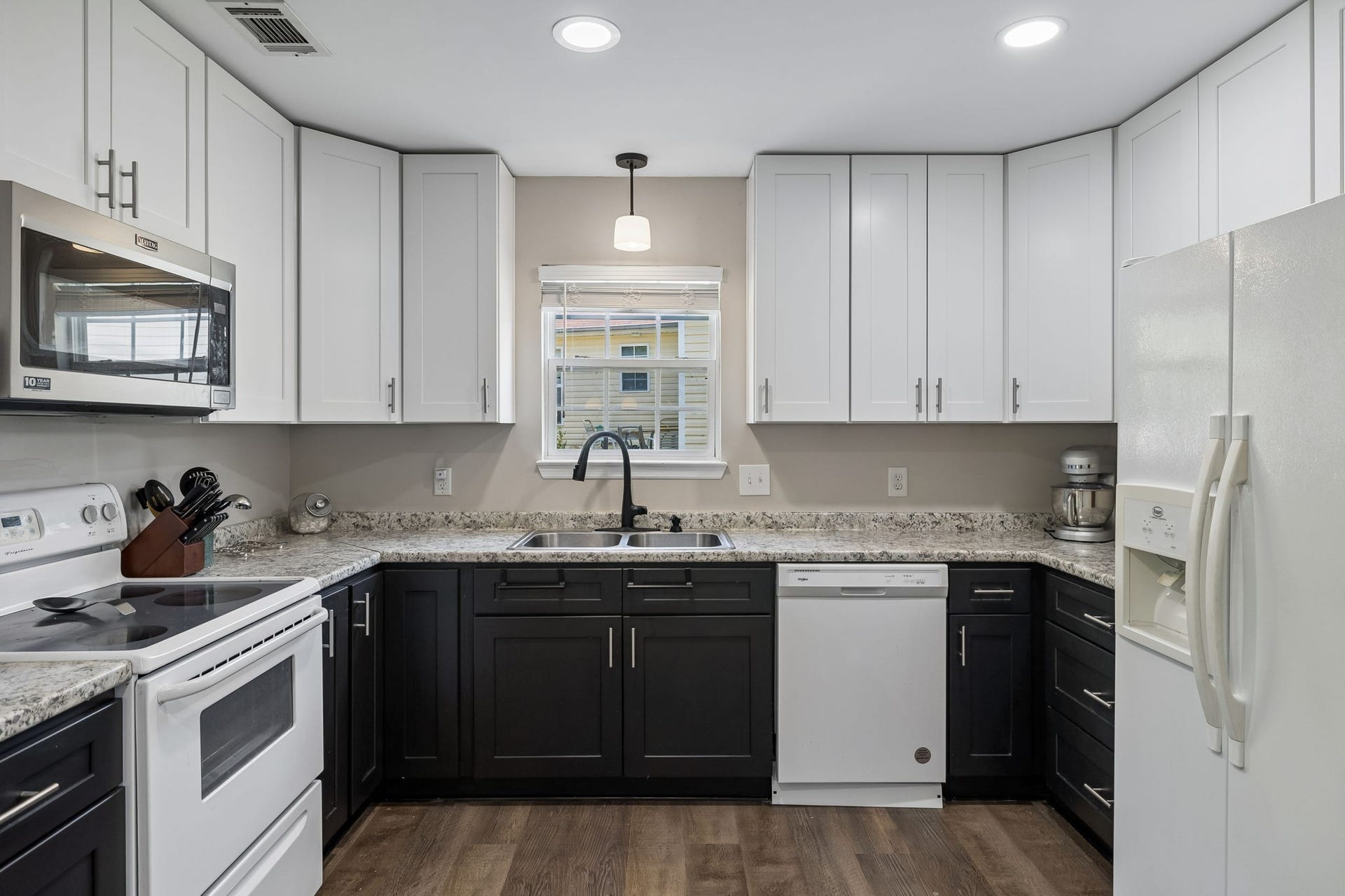 2112 Candlebrook Ct, Madison, TN 37115 Kitchen remodeled in 2023