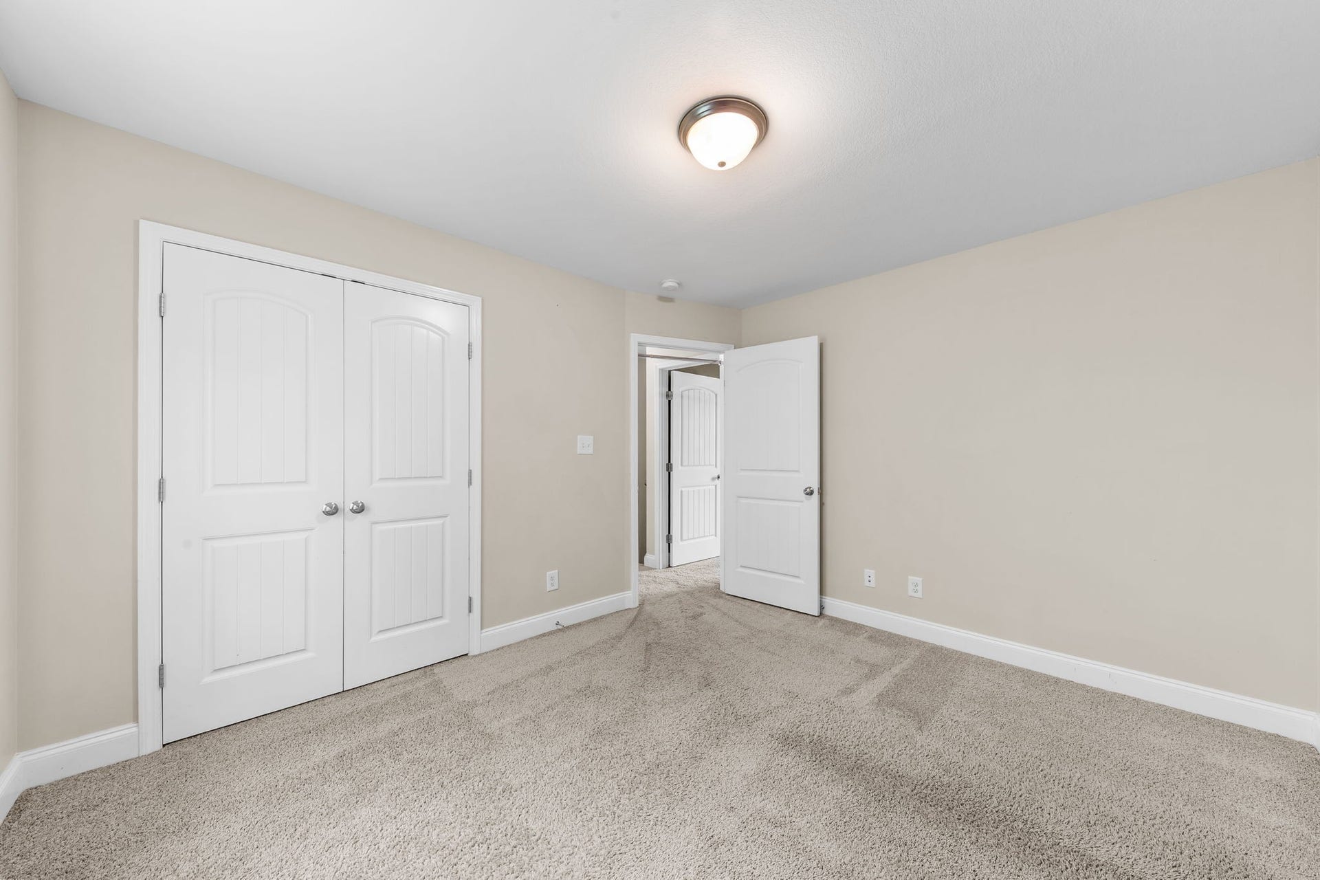 454 N Magnolia Dr, Clarksville, TN 37042 454 N Magnolia Dr, Clarksville, TN 37042