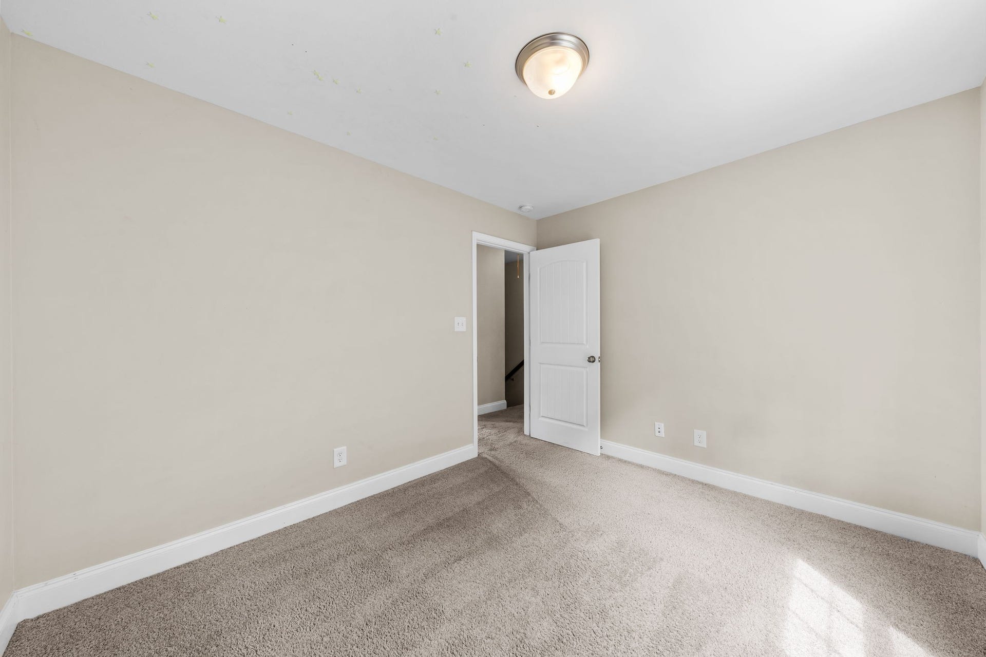 454 N Magnolia Dr, Clarksville, TN 37042 454 N Magnolia Dr, Clarksville, TN 37042