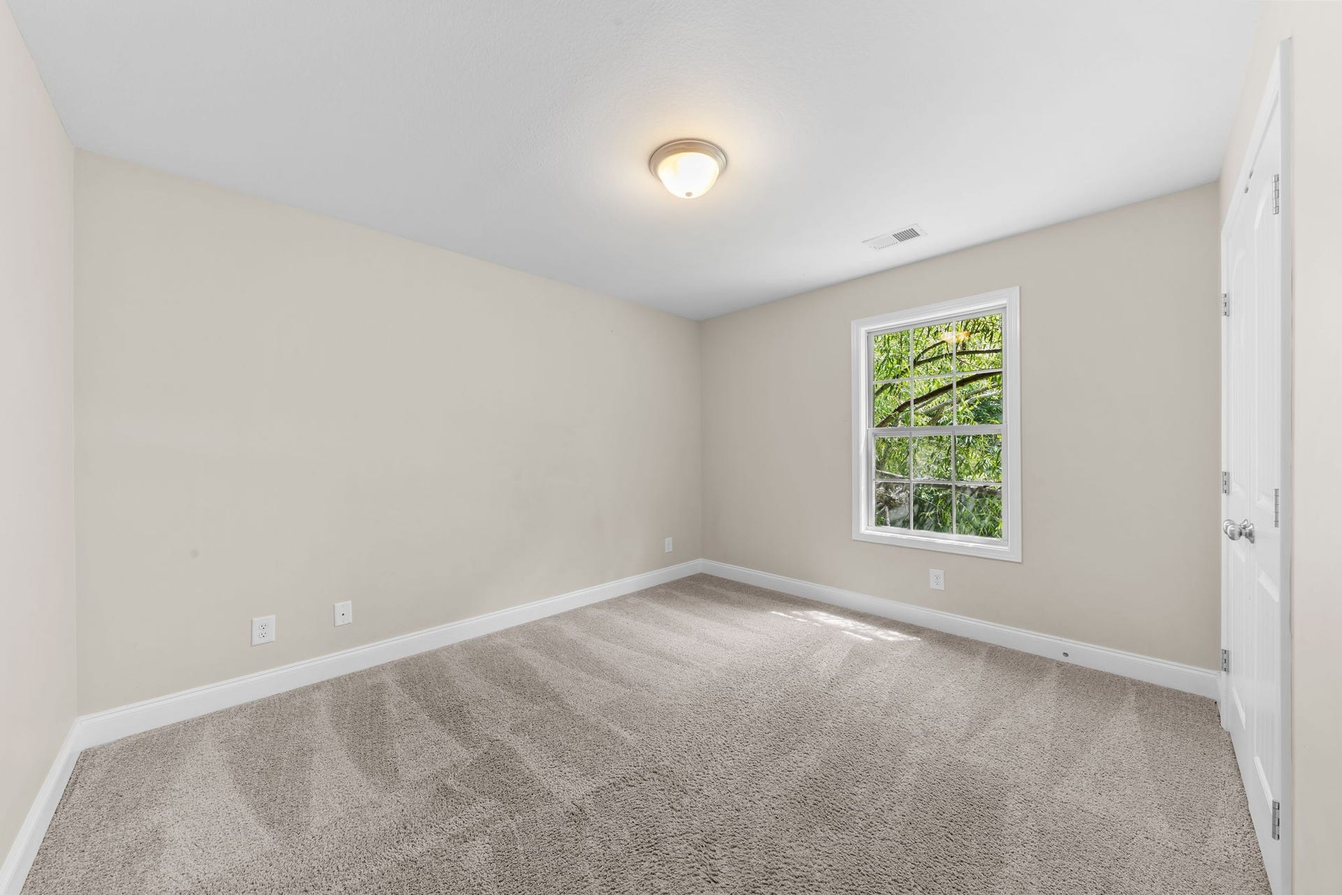454 N Magnolia Dr, Clarksville, TN 37042 454 N Magnolia Dr, Clarksville, TN 37042