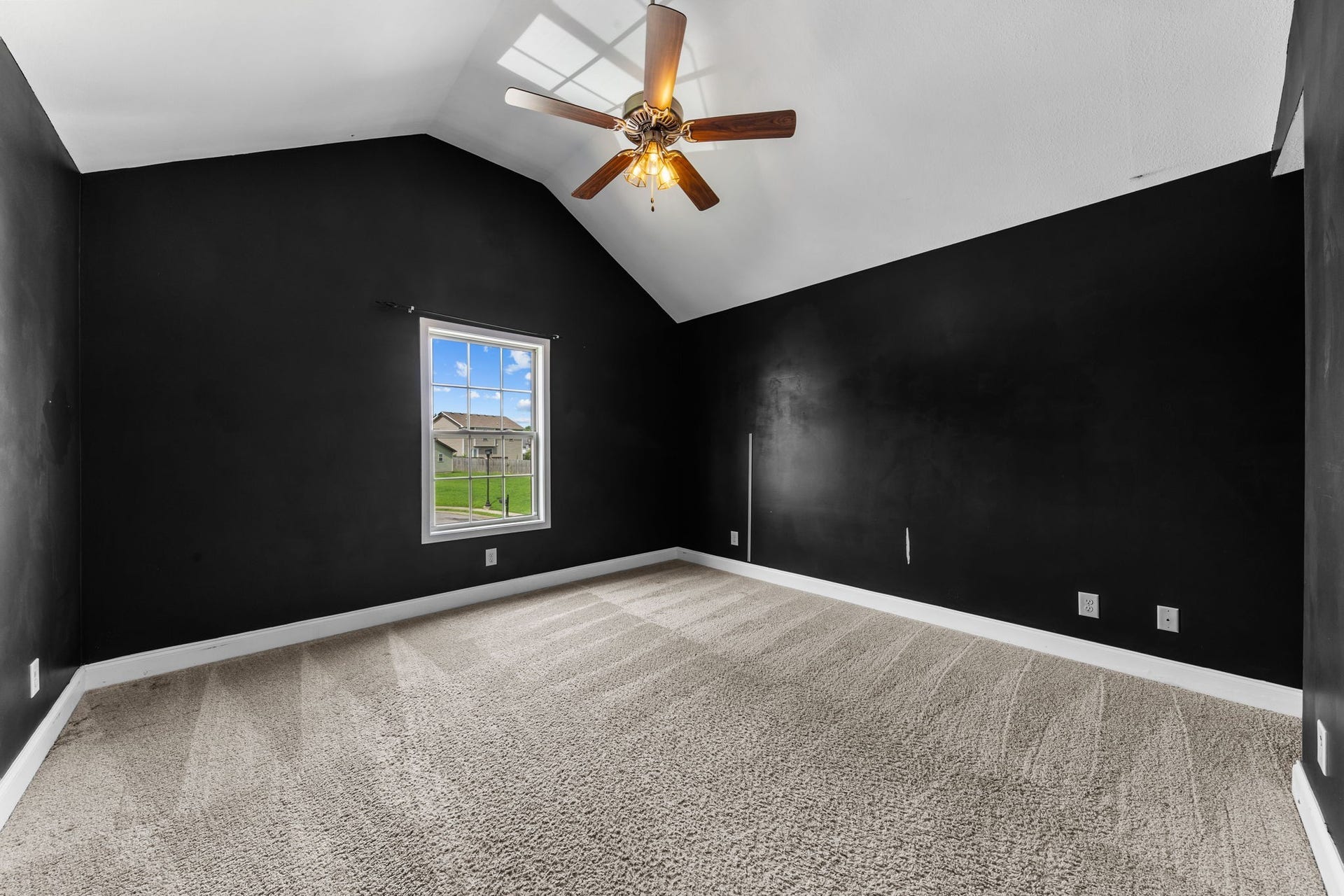 454 N Magnolia Dr, Clarksville, TN 37042 454 N Magnolia Dr, Clarksville, TN 37042