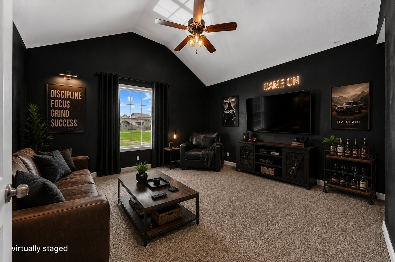 454 N Magnolia Dr, Clarksville, TN 37042 Virtually staged!