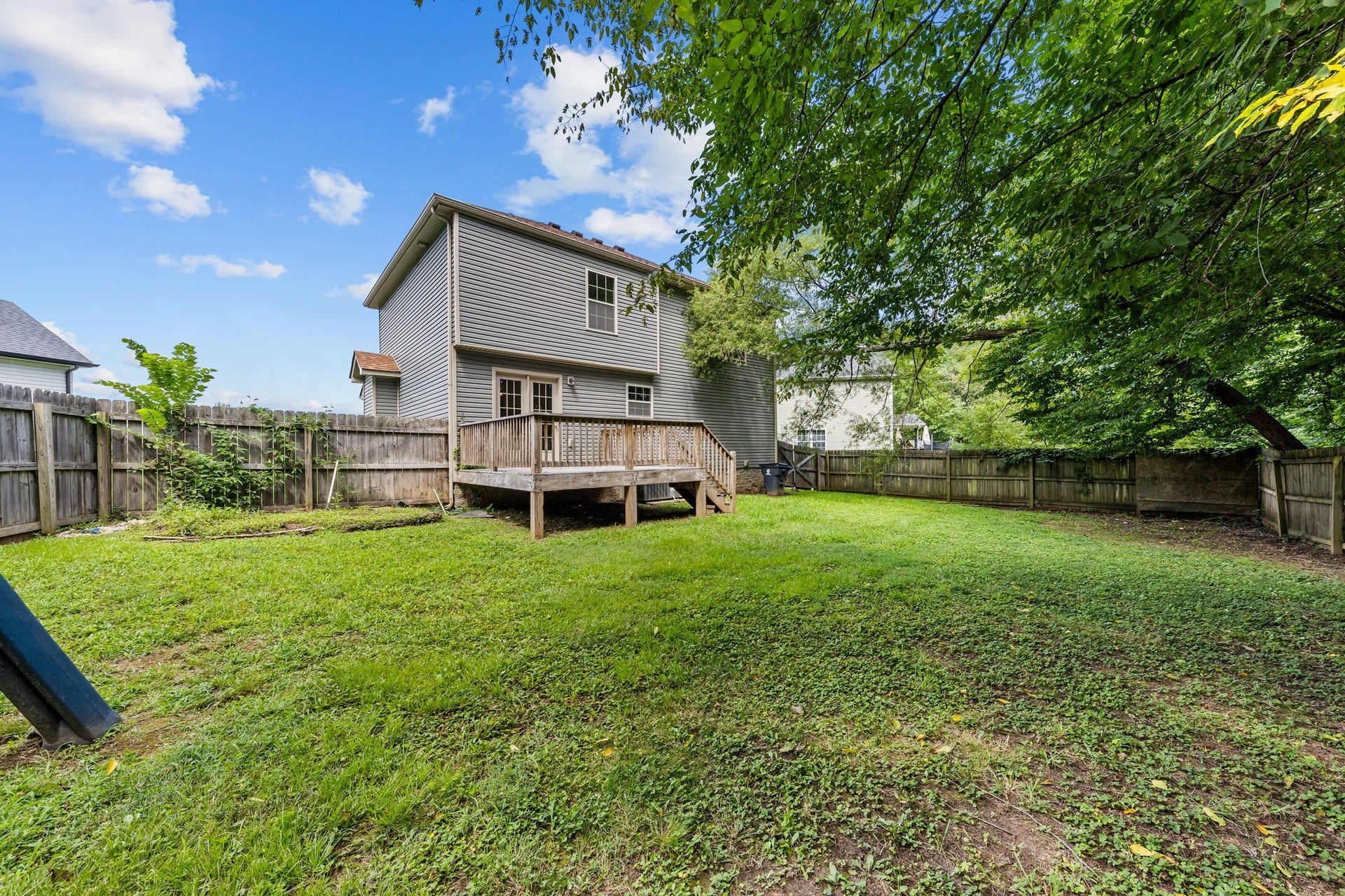 454 N Magnolia Dr, Clarksville, TN 37042 454 N Magnolia Dr, Clarksville, TN 37042