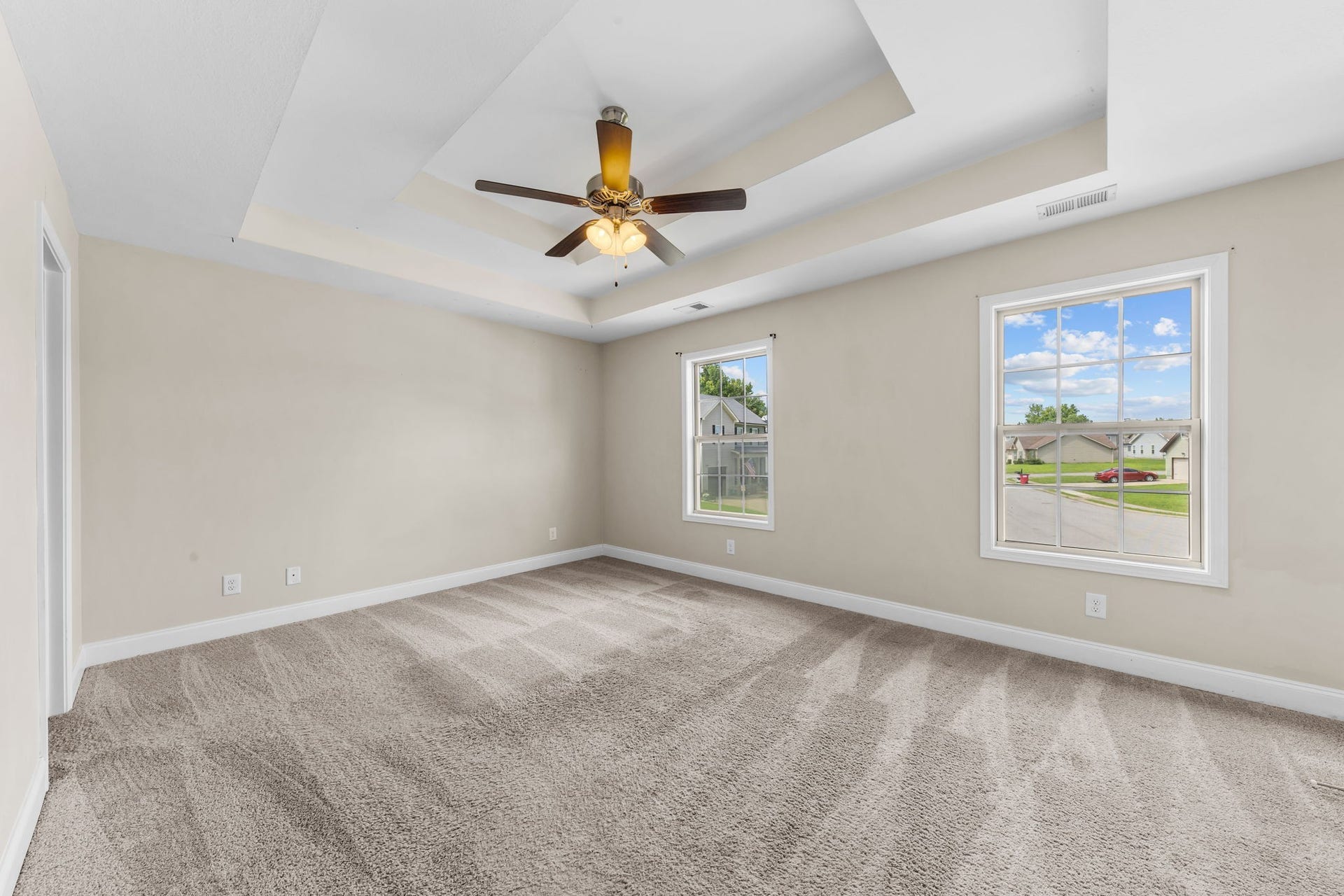 454 N Magnolia Dr, Clarksville, TN 37042 454 N Magnolia Dr, Clarksville, TN 37042