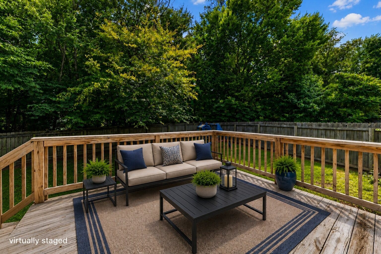 454 N Magnolia Dr, Clarksville, TN 37042 Virtually staged!