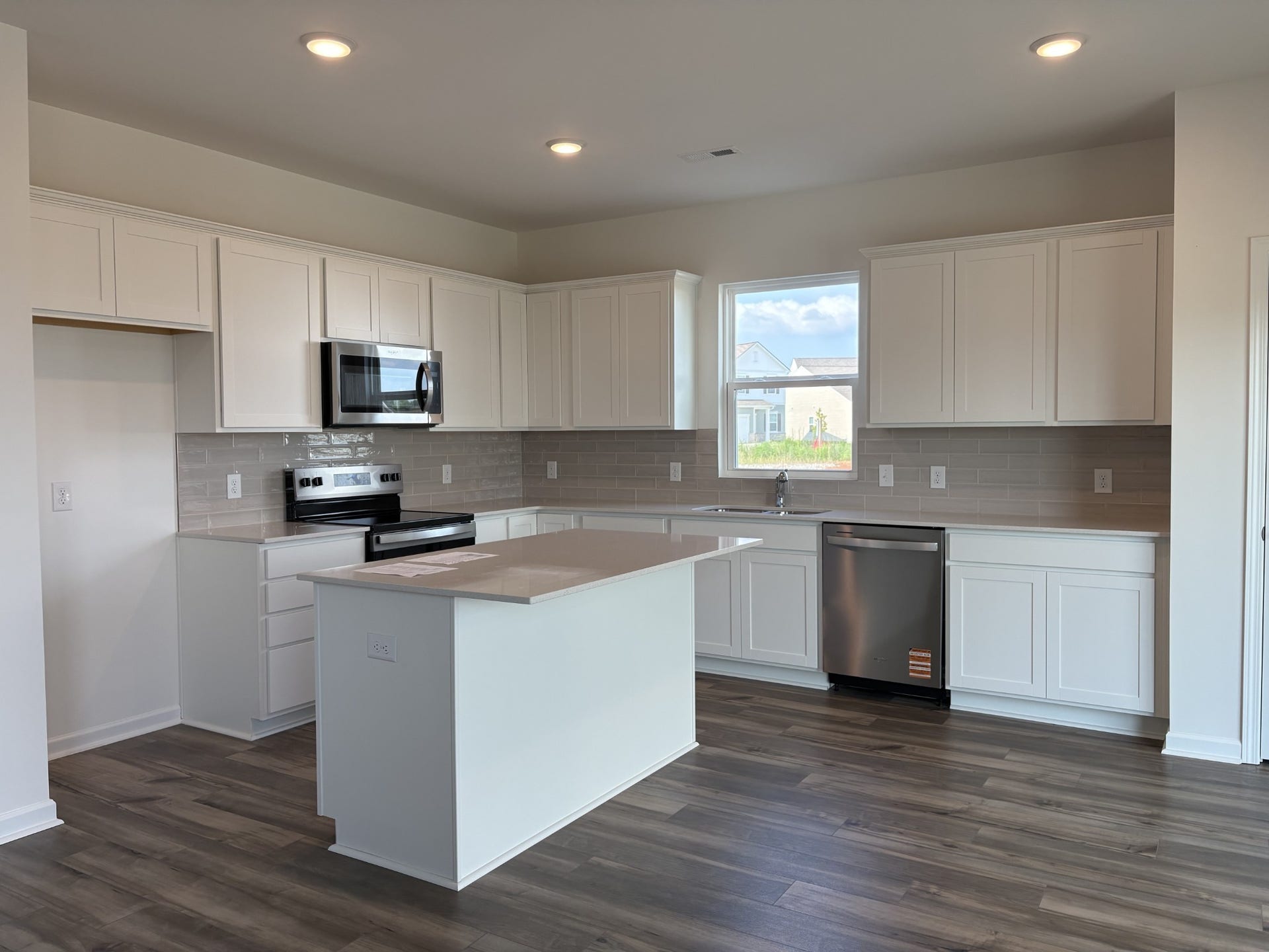 3625 Haplander Ct, Columbia, TN 38401 3625 Haplander Ct, Columbia, TN 38401