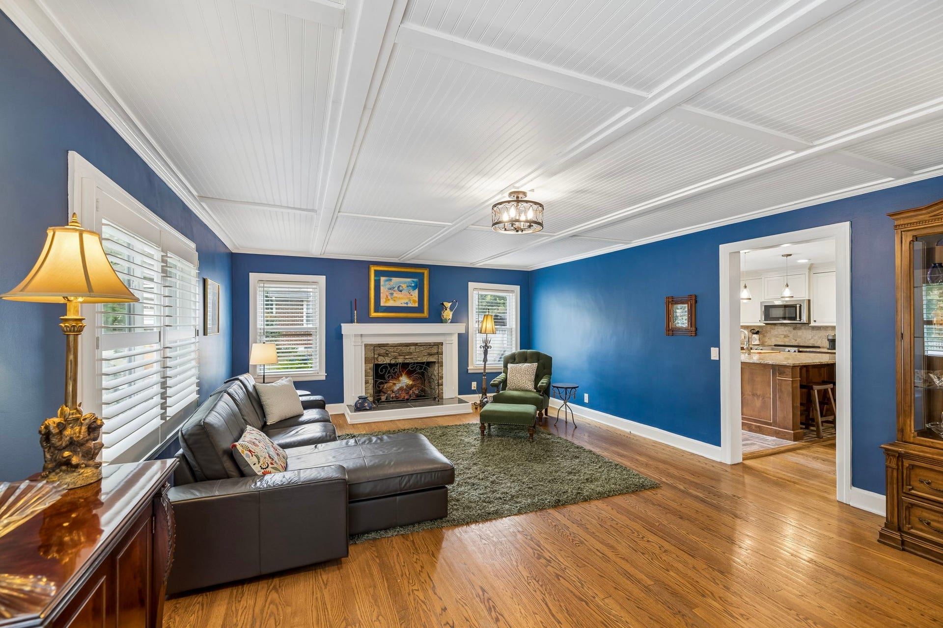 121 Park Cir, Columbia, TN 38401