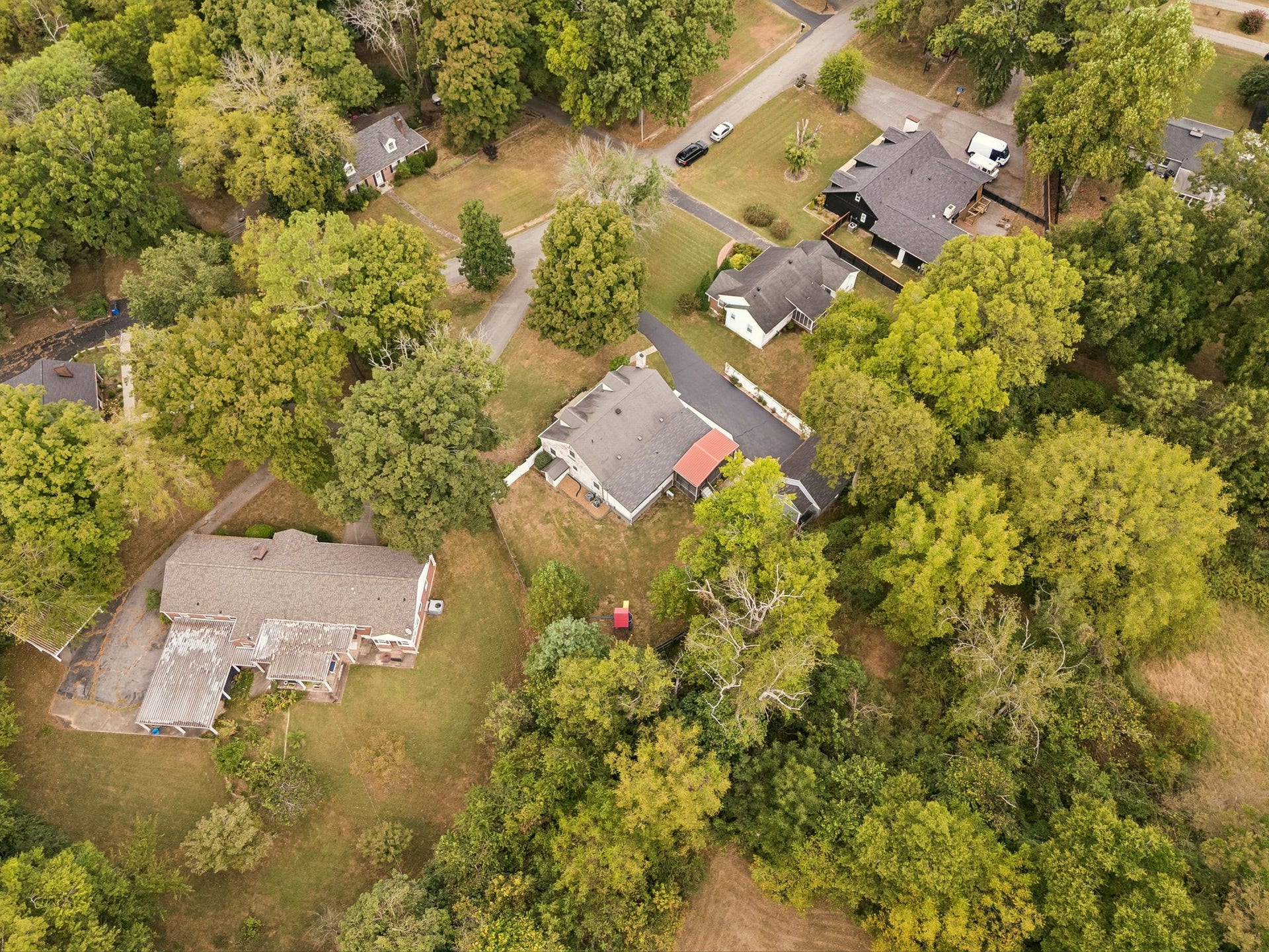 121 Park Cir, Columbia, TN 38401