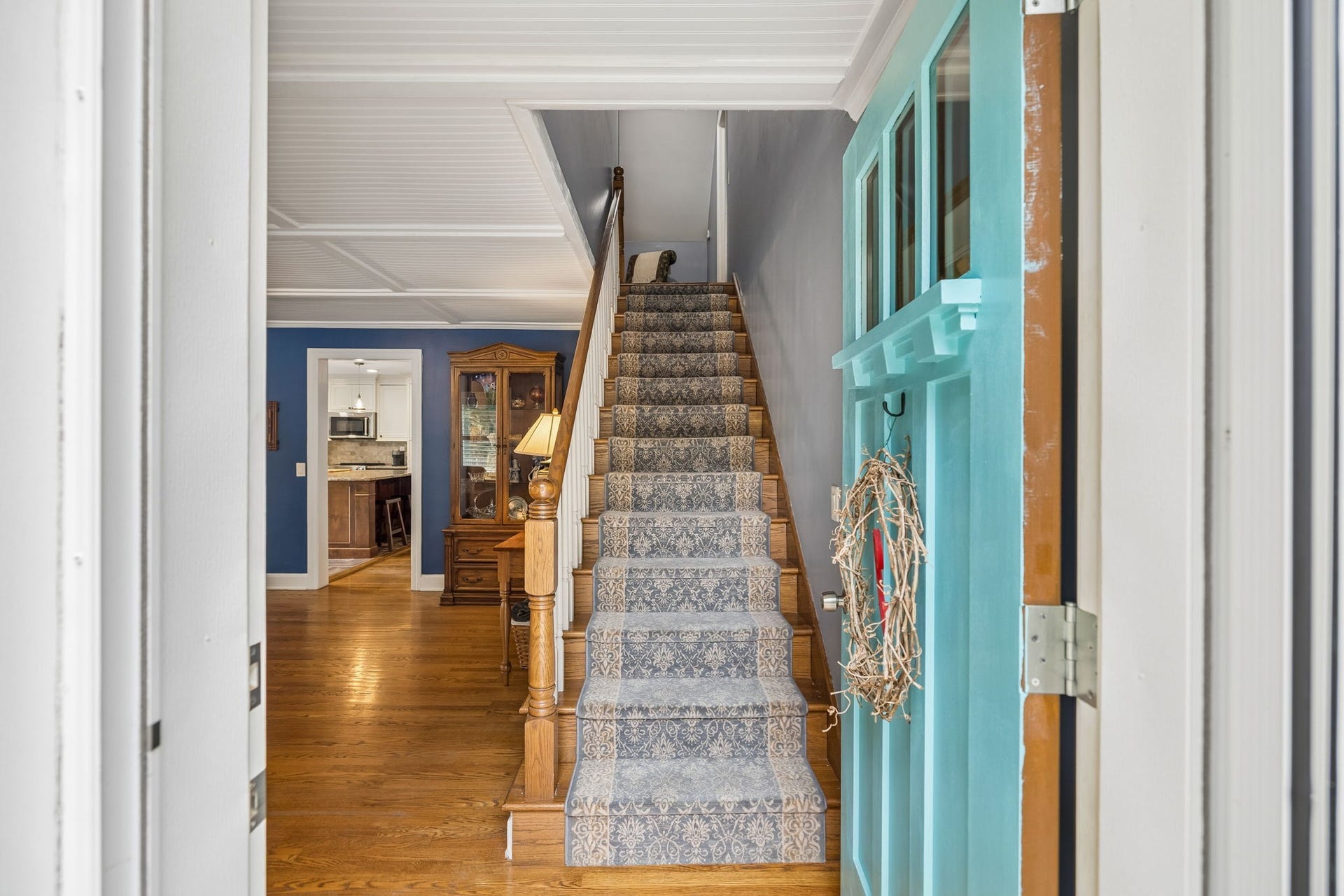 121 Park Cir, Columbia, TN 38401