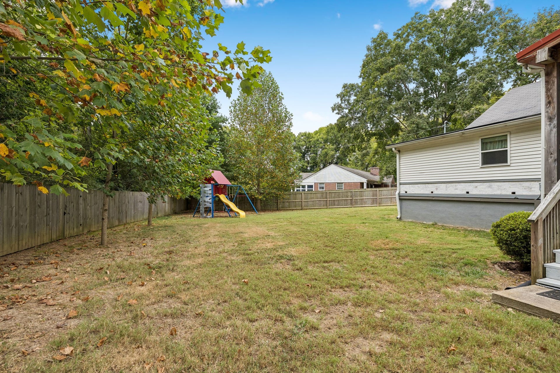 121 Park Cir, Columbia, TN 38401
