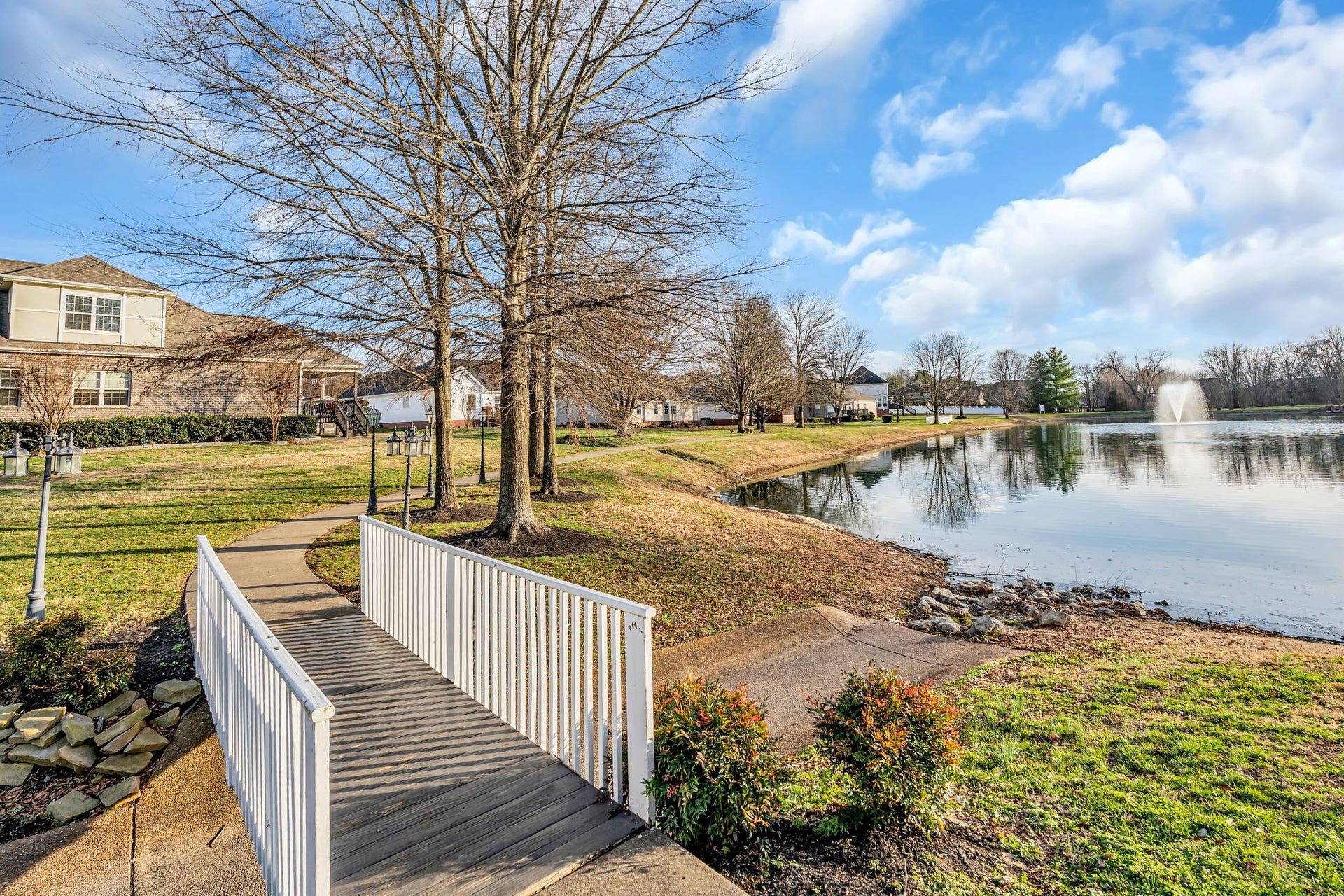 1393 Wentworth Dr, Gallatin, TN 37066