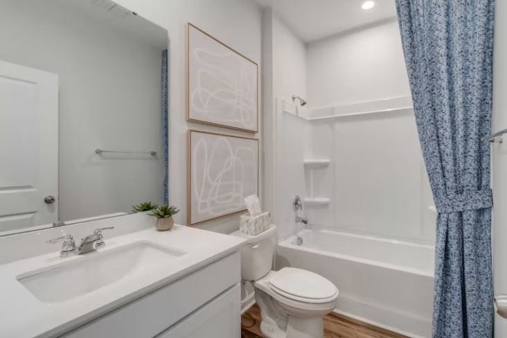 3642 Haplander Court, Columbia, TN 38401 Staged Model