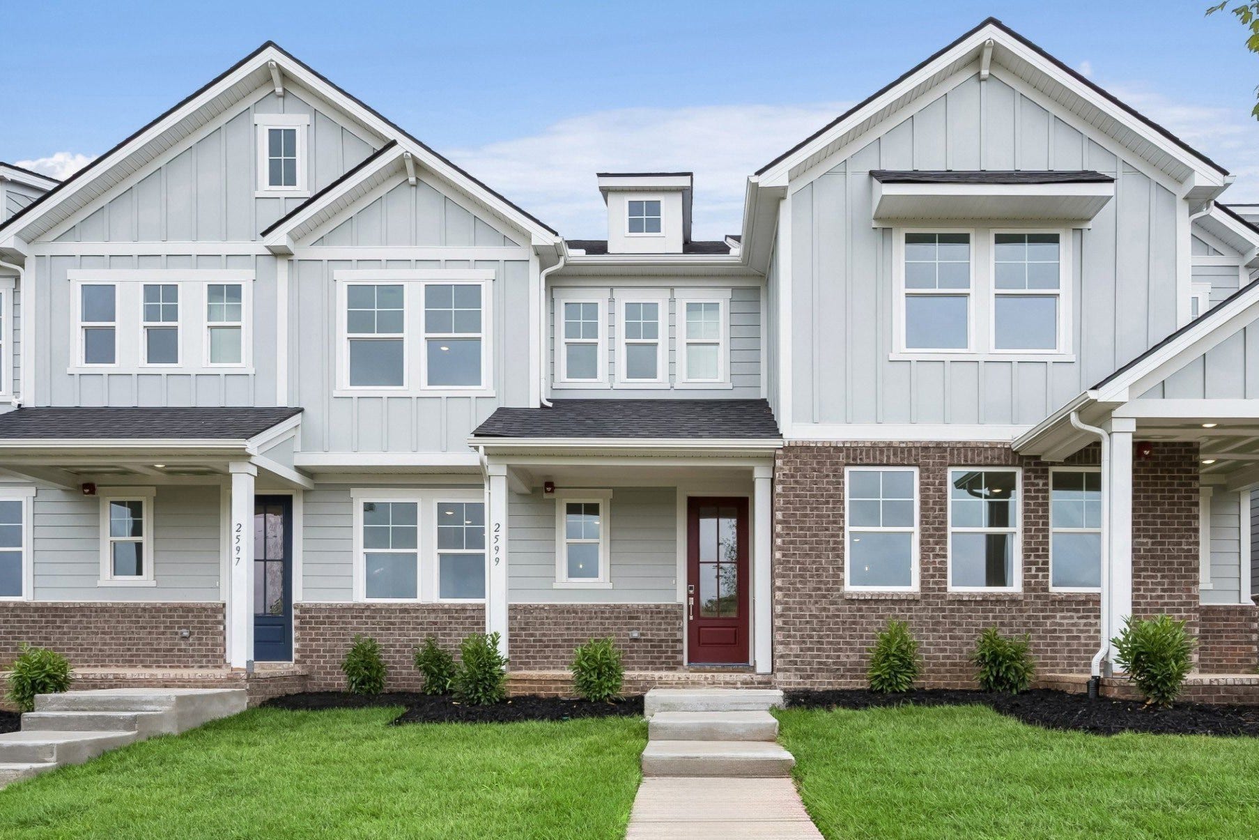 2595 Peaceful Valley Dr, Columbia, TN 38401 Front Exterior