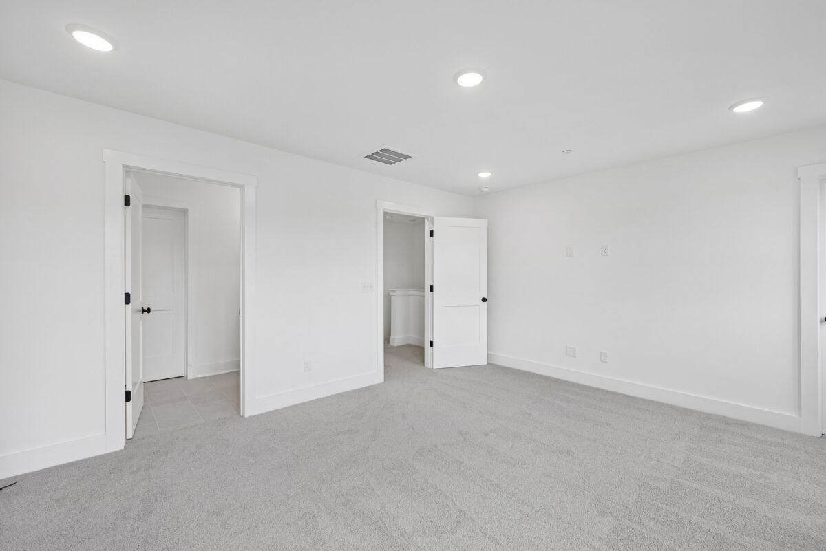 2595 Peaceful Valley Dr, Columbia, TN 38401 Primary Bedroom