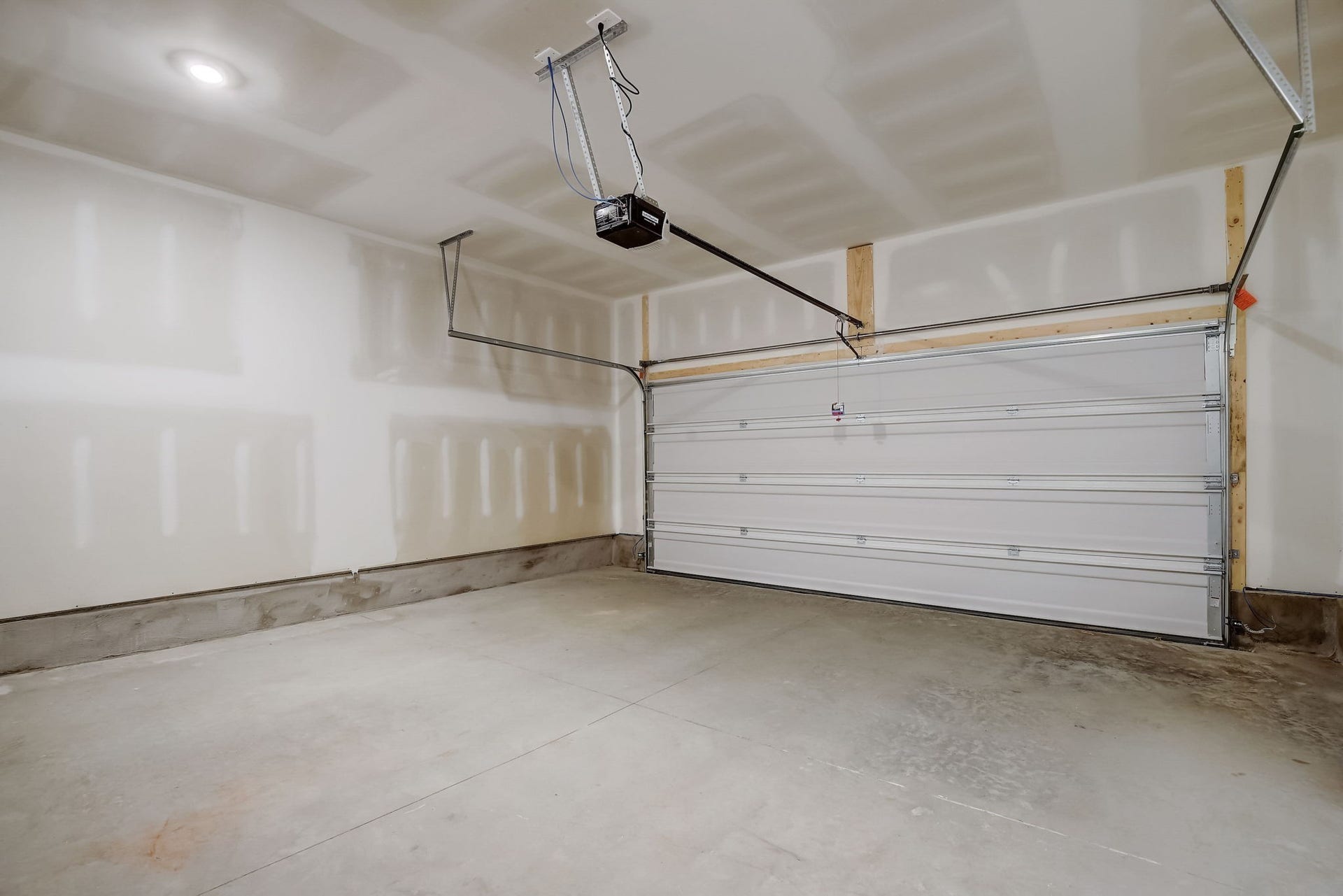 2233 Harlequin Point, Lebanon, TN 37090