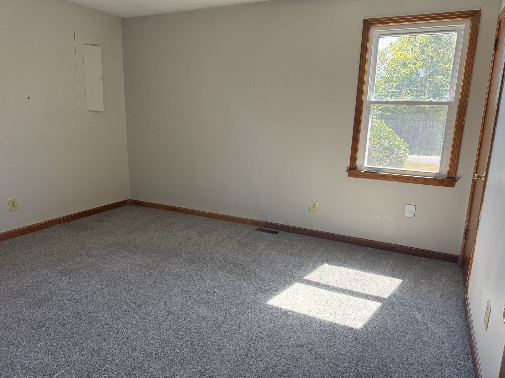 2422 Steve Dr, Columbia, TN 38401 2422 Steve Dr, Columbia, TN 38401